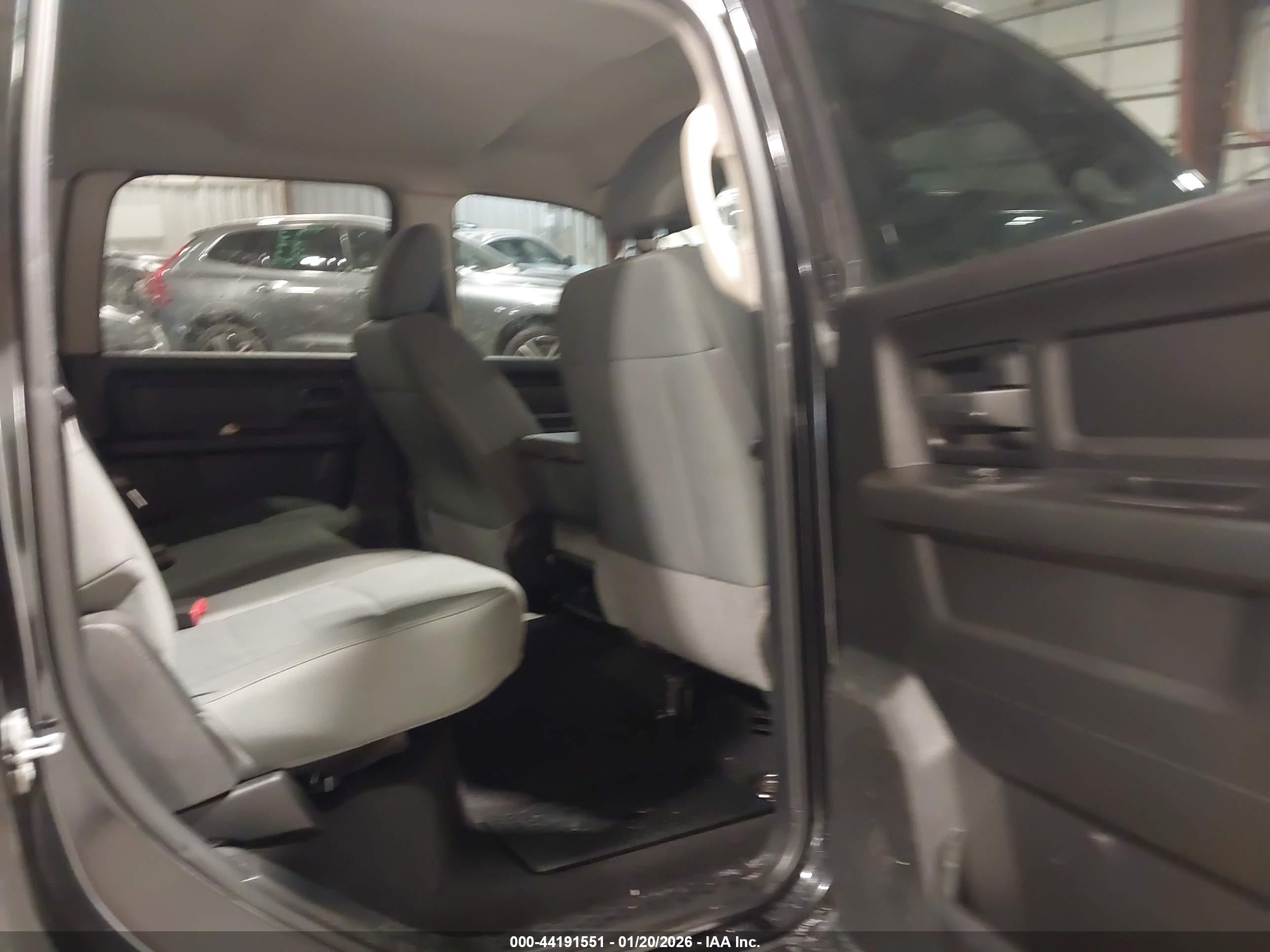 RAM 1500 image 8