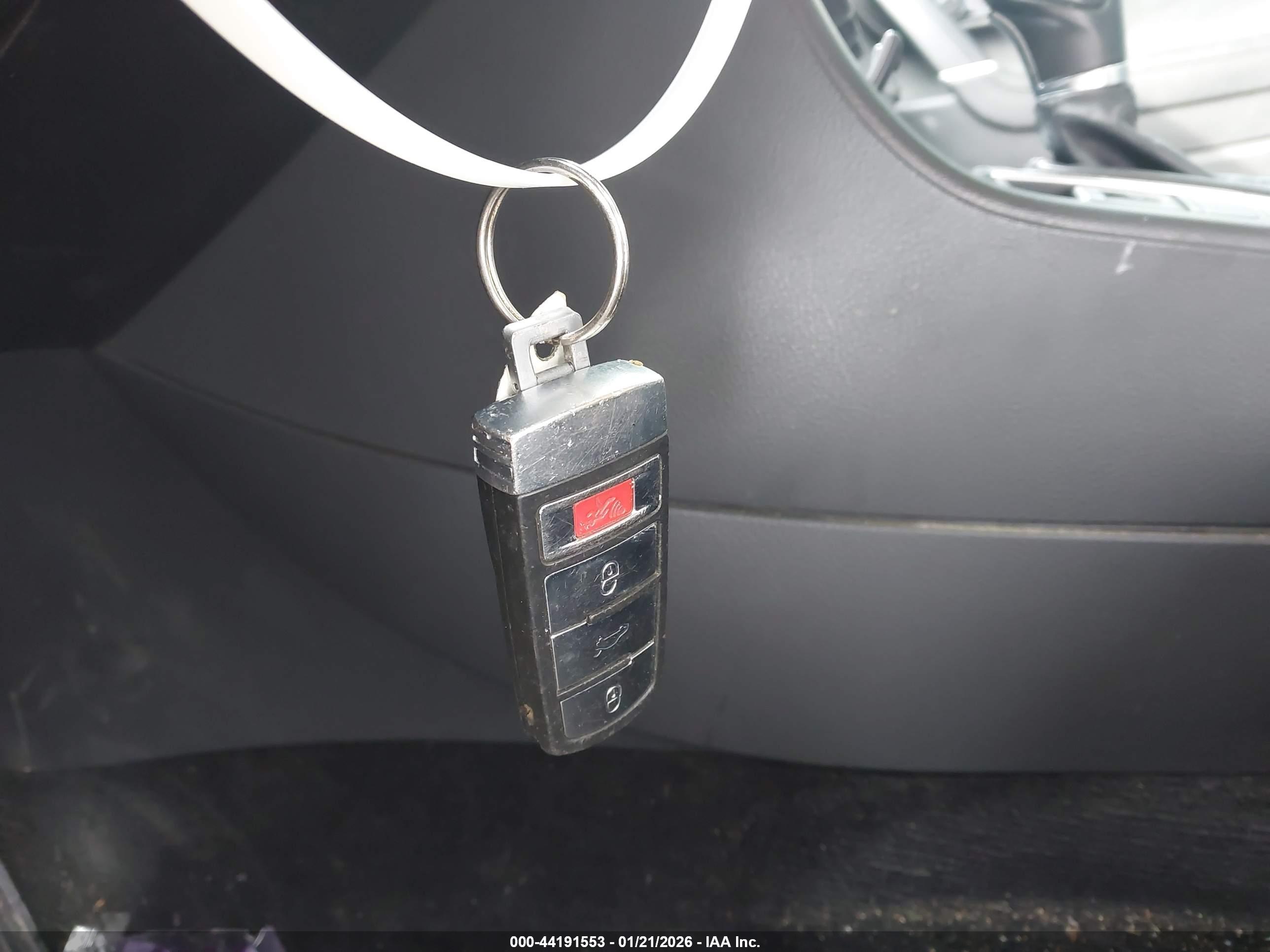 VOLKSWAGEN CC image 11