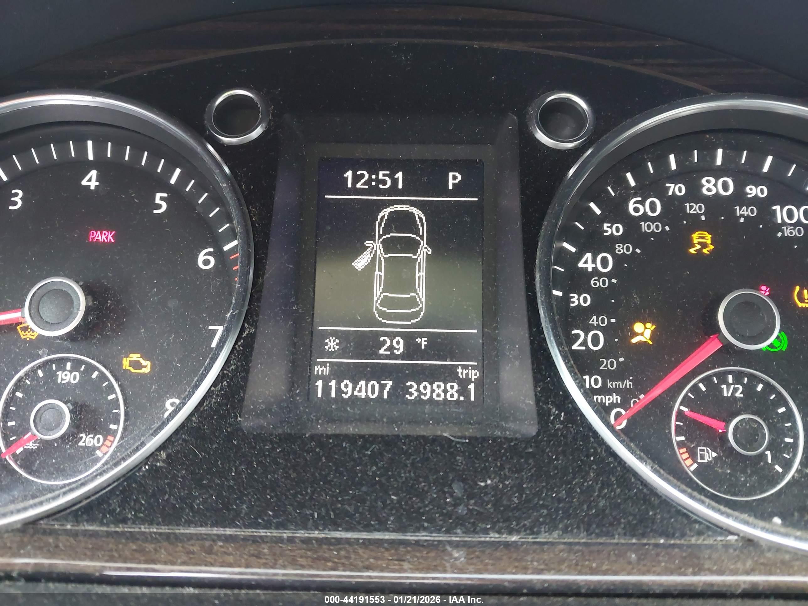 VOLKSWAGEN CC image 7