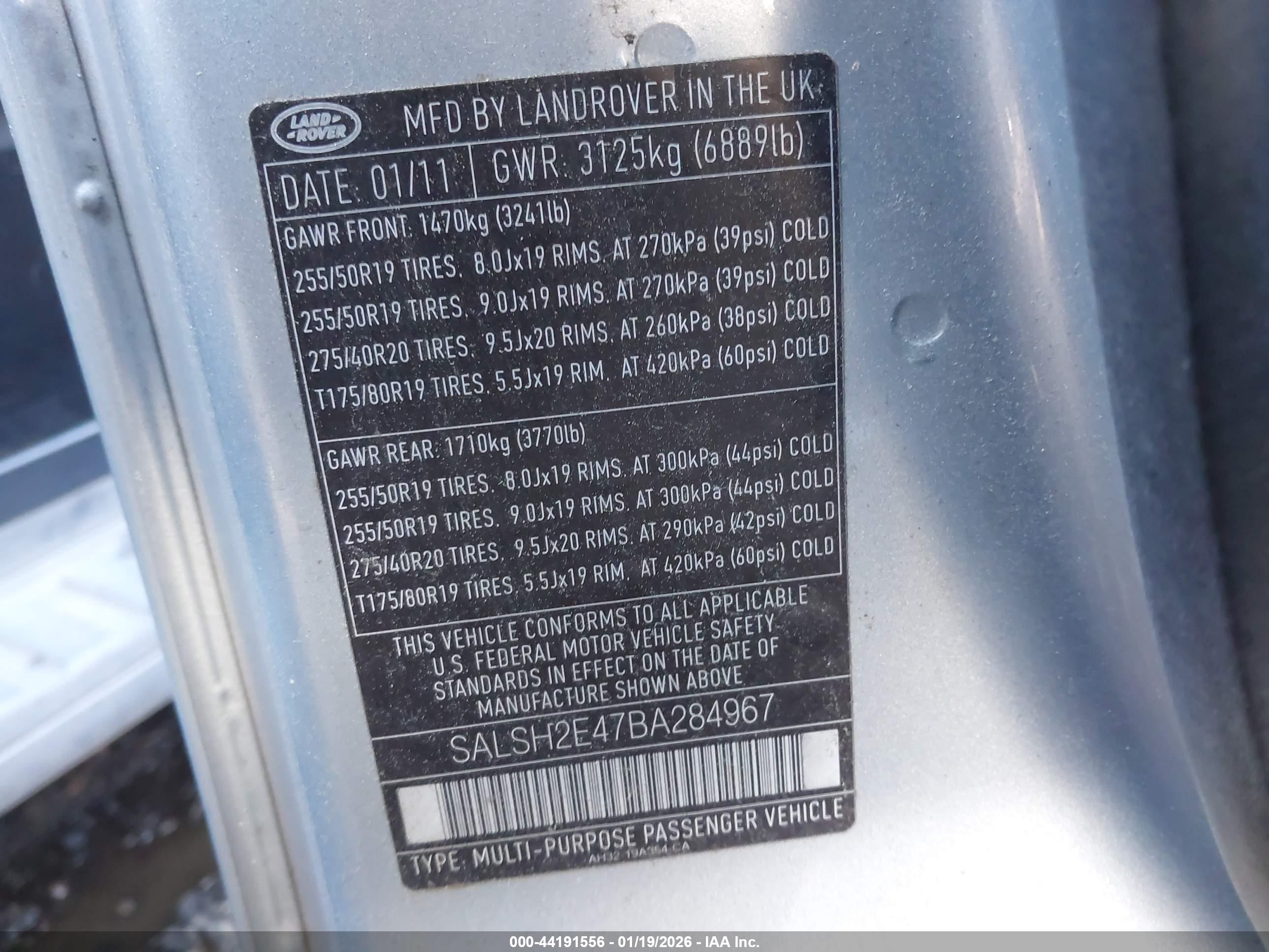 LAND ROVER image 9