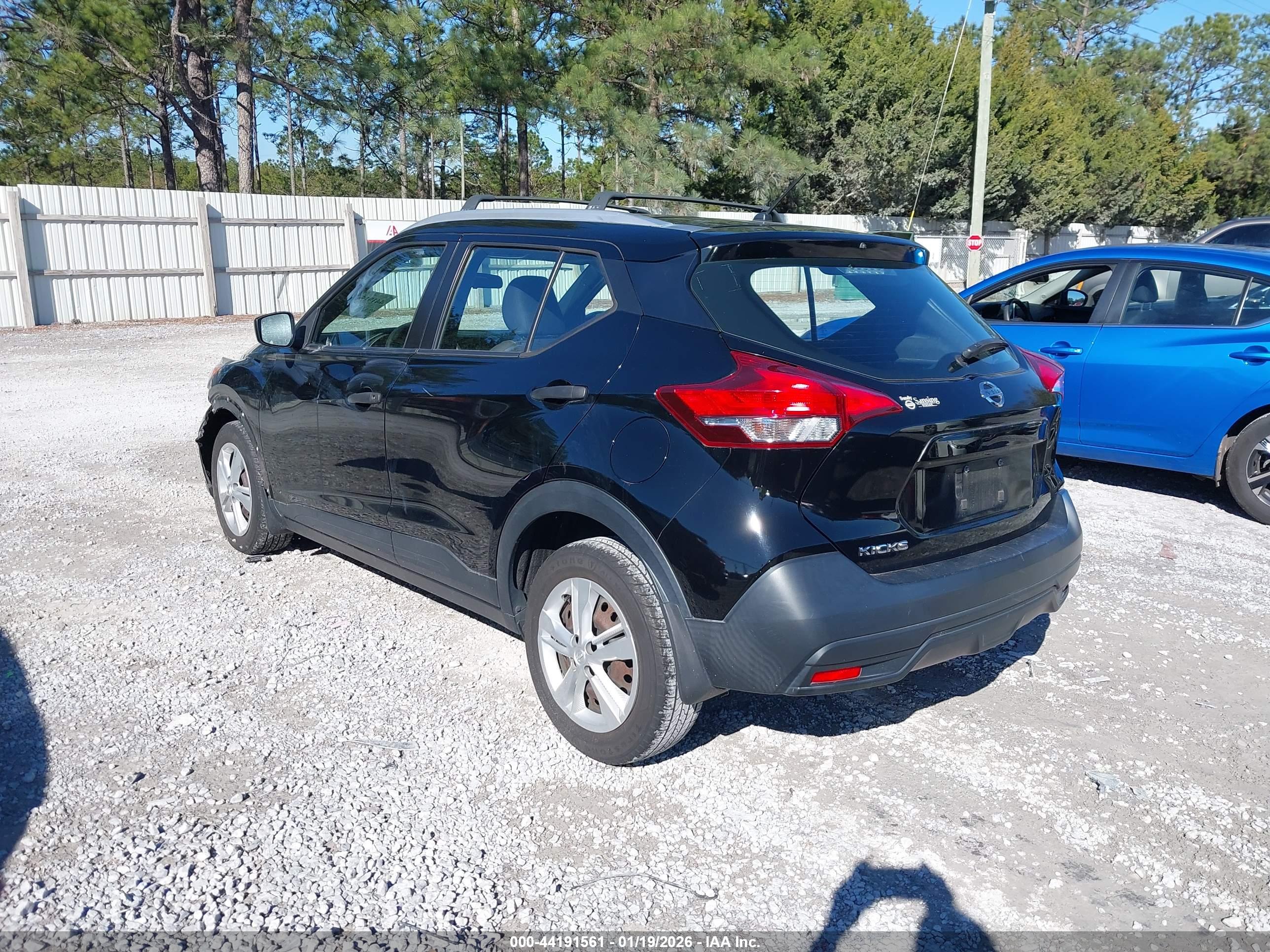 NISSAN KICKS image 3
