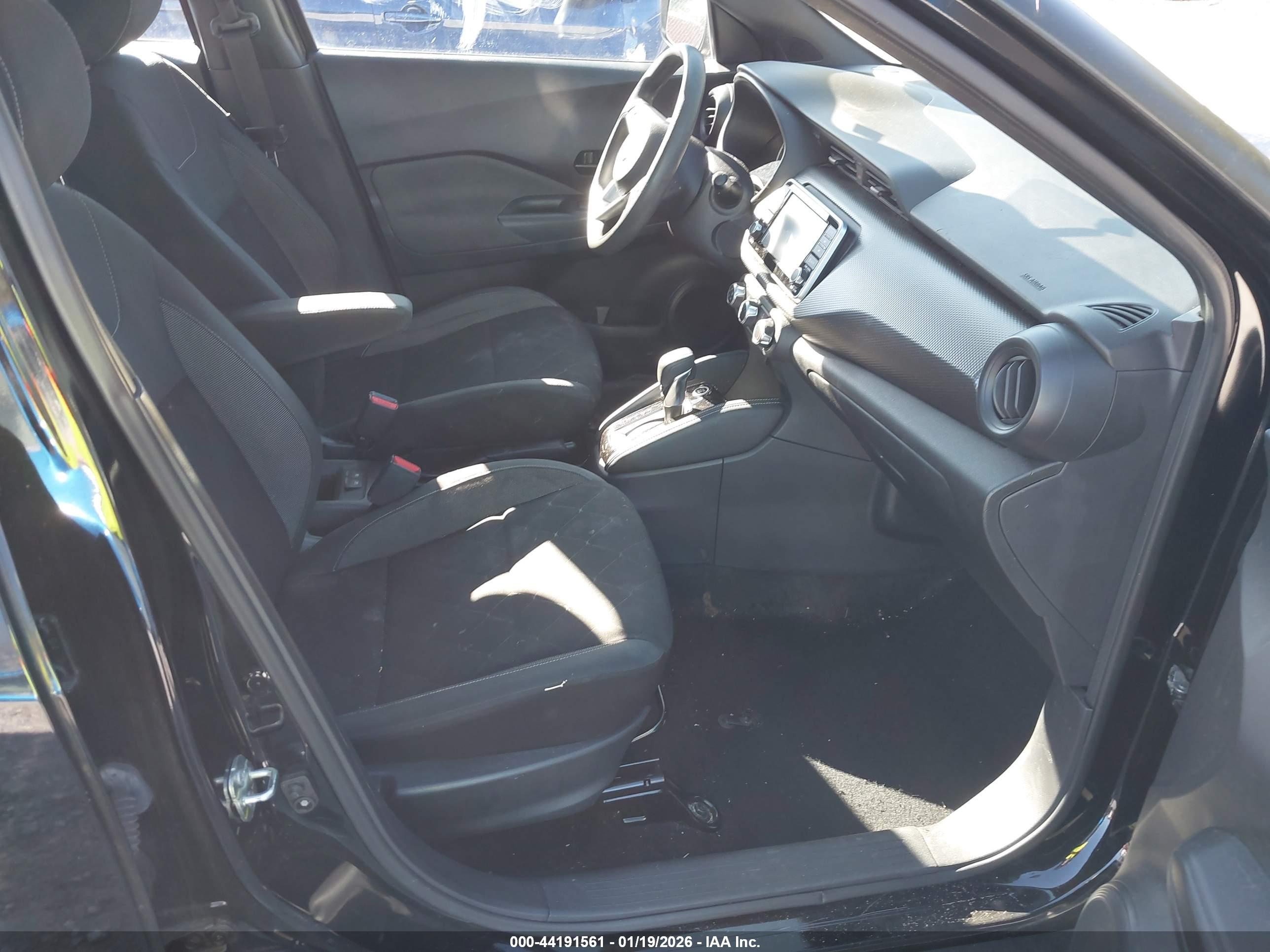 NISSAN KICKS image 5