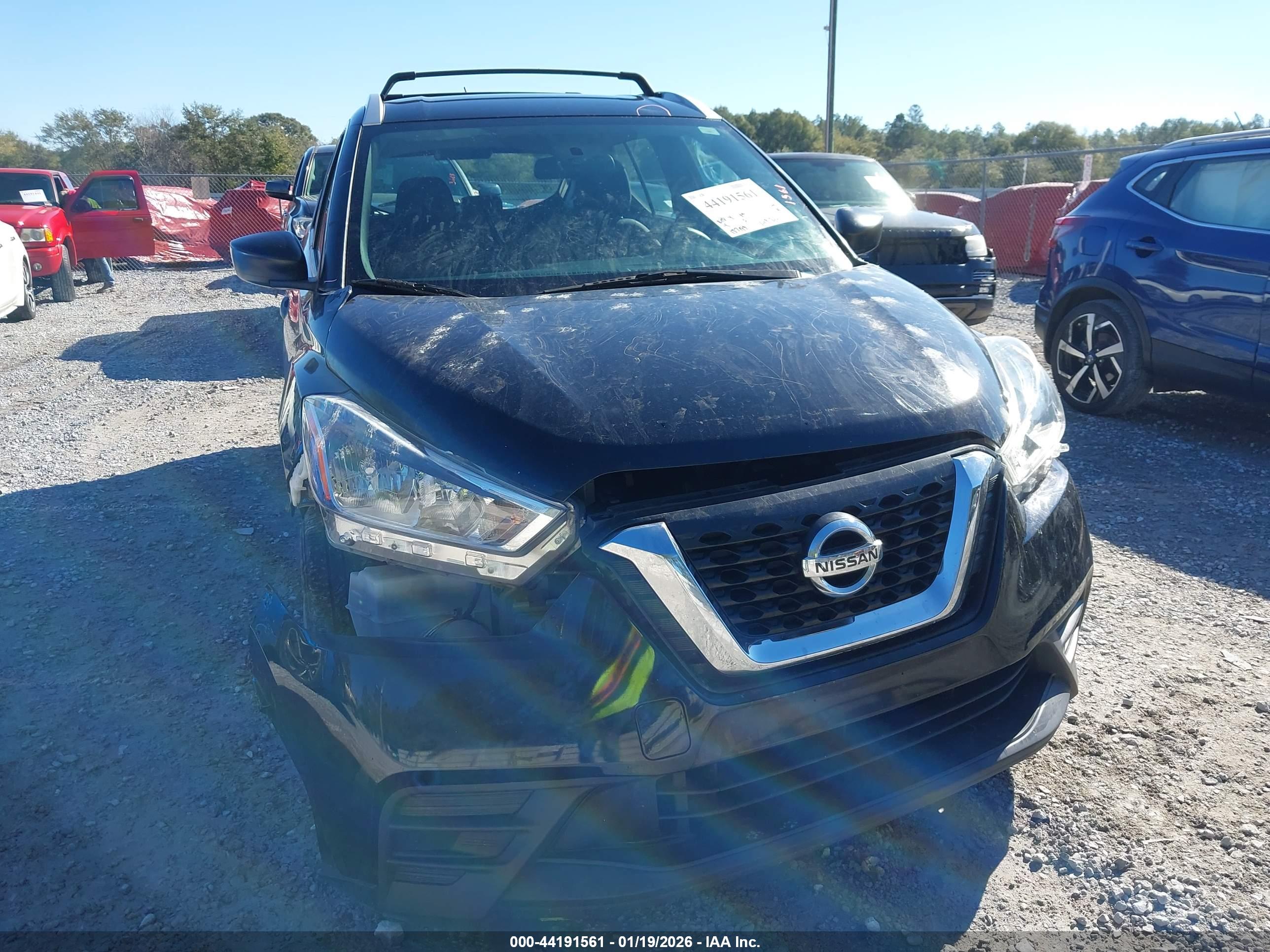 NISSAN KICKS image 6