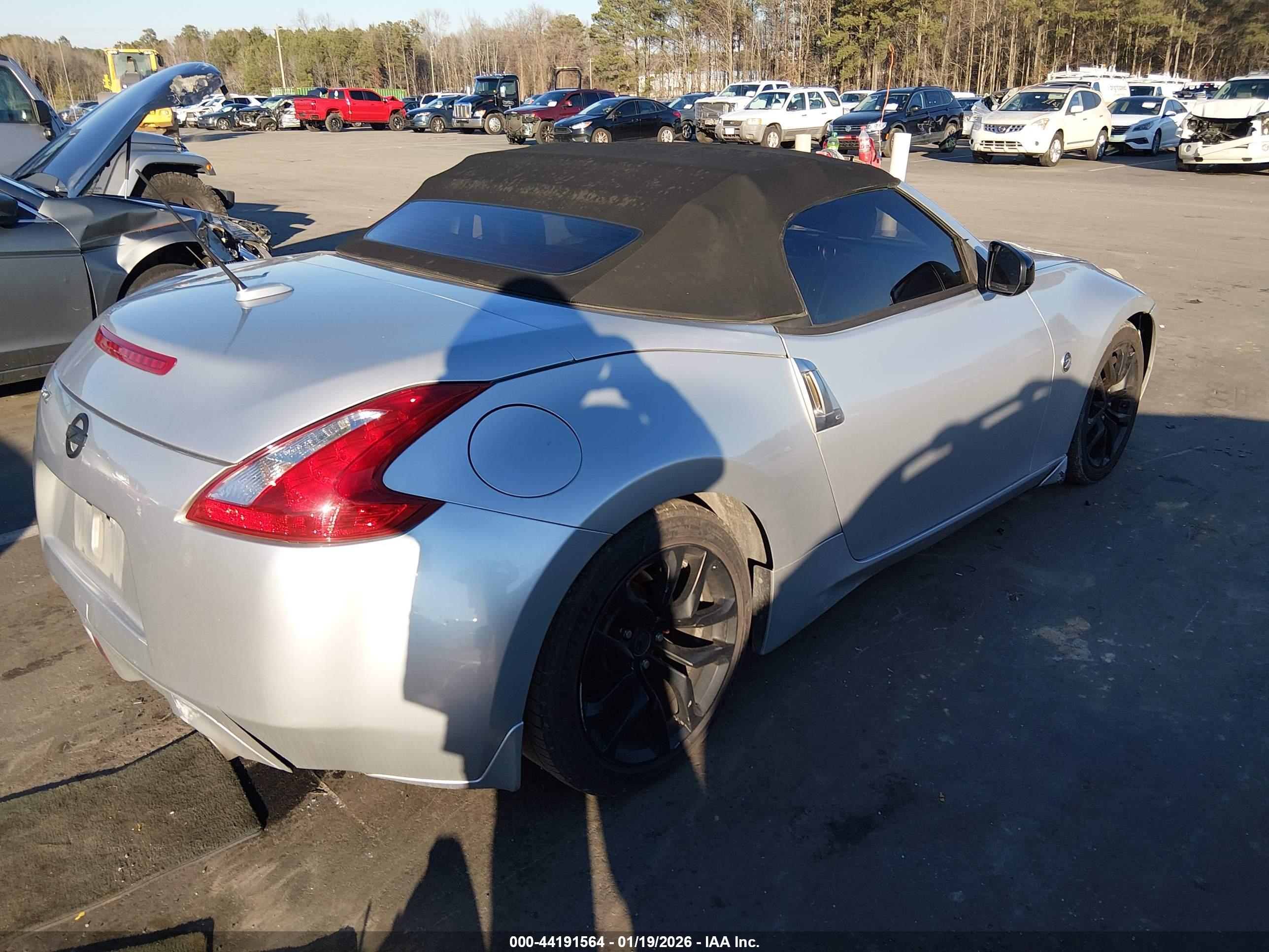 NISSAN 370Z image 4