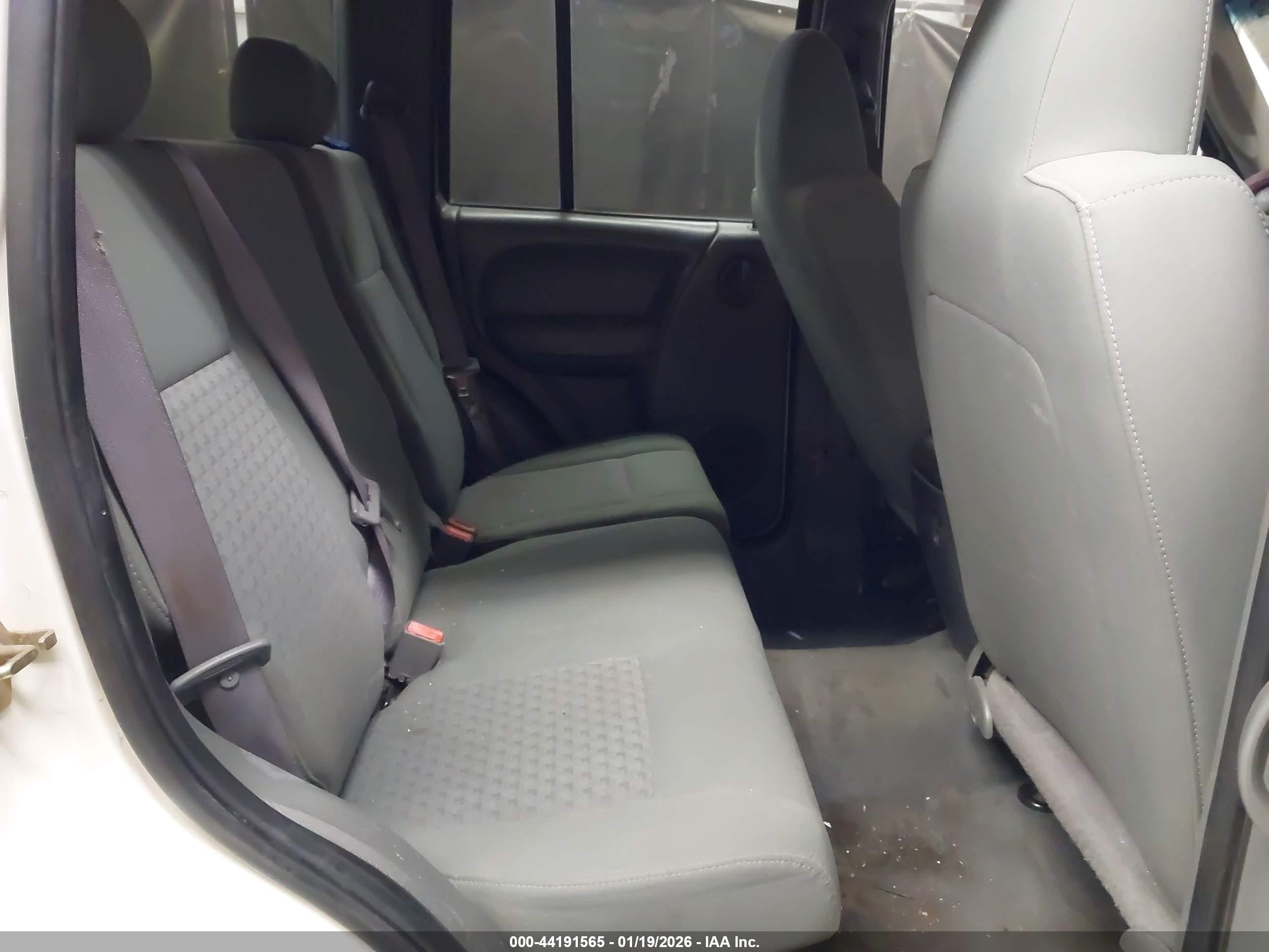 JEEP LIBERTY image 8