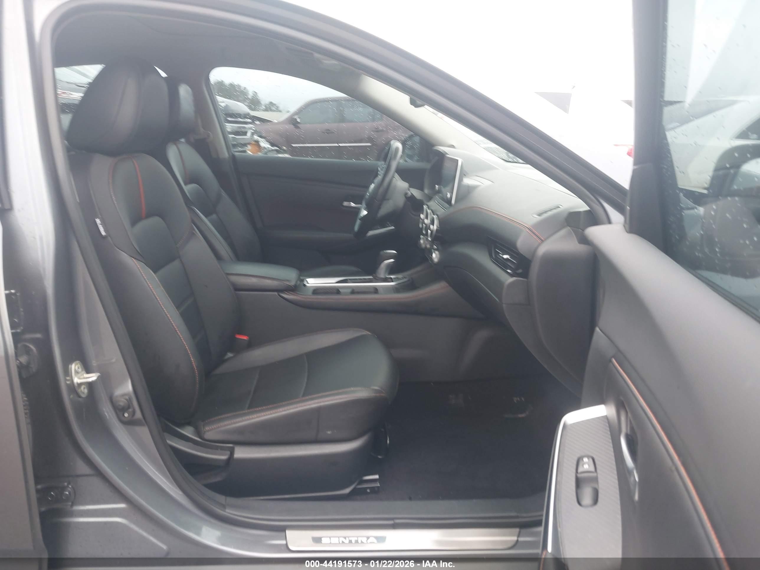 NISSAN SENTRA image 5