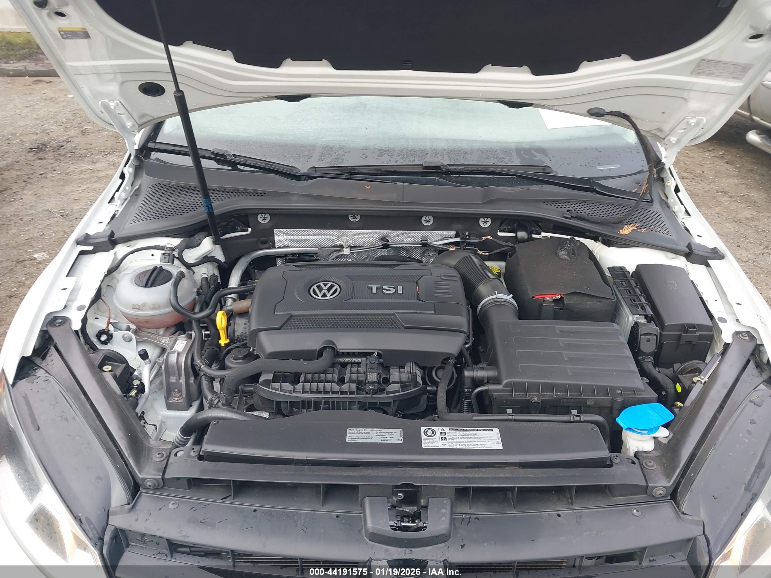 VOLKSWAGEN GOLF image 10