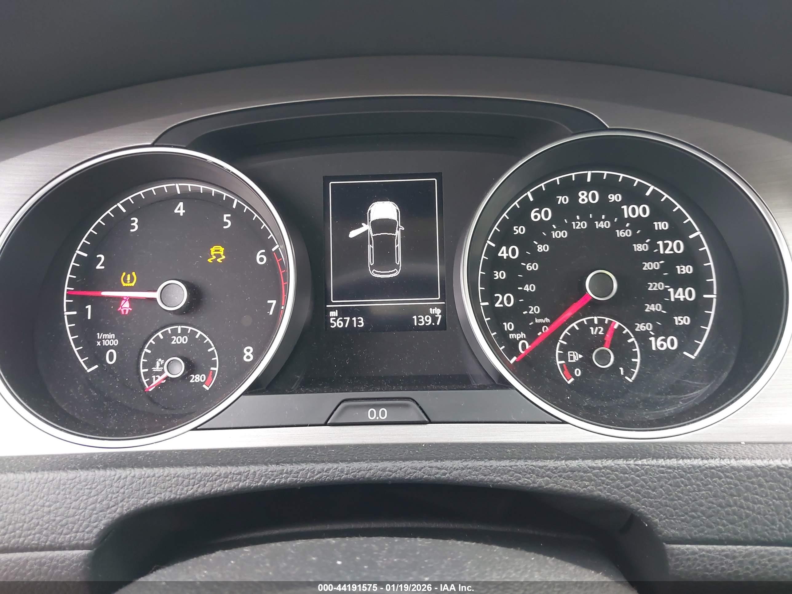 VOLKSWAGEN GOLF image 7