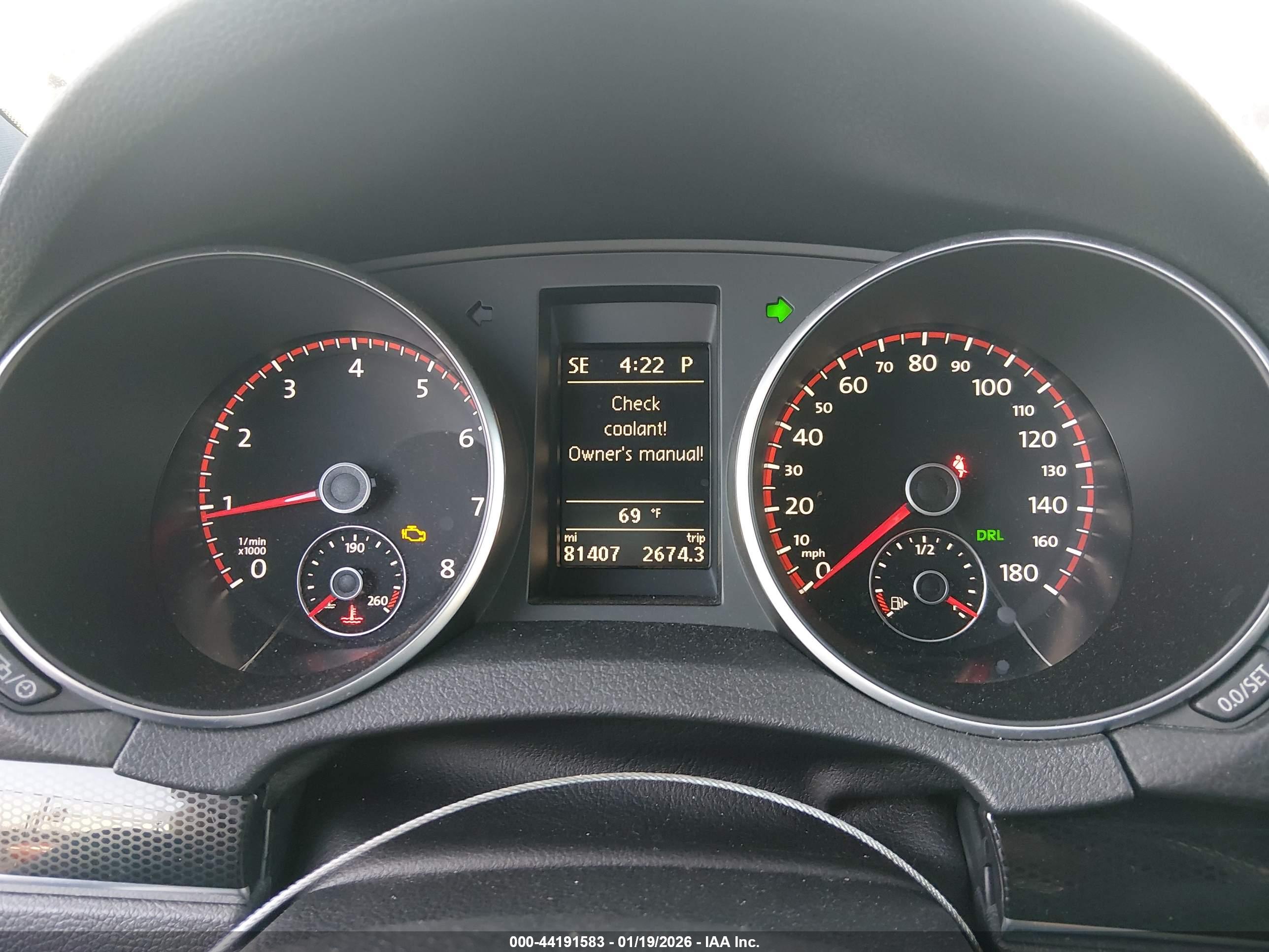 VOLKSWAGEN GTI image 7