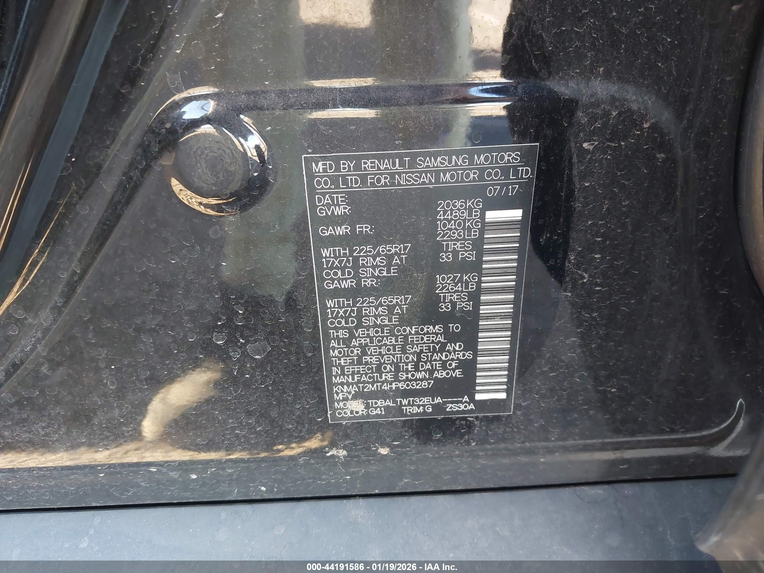 NISSAN ROGUE image 9