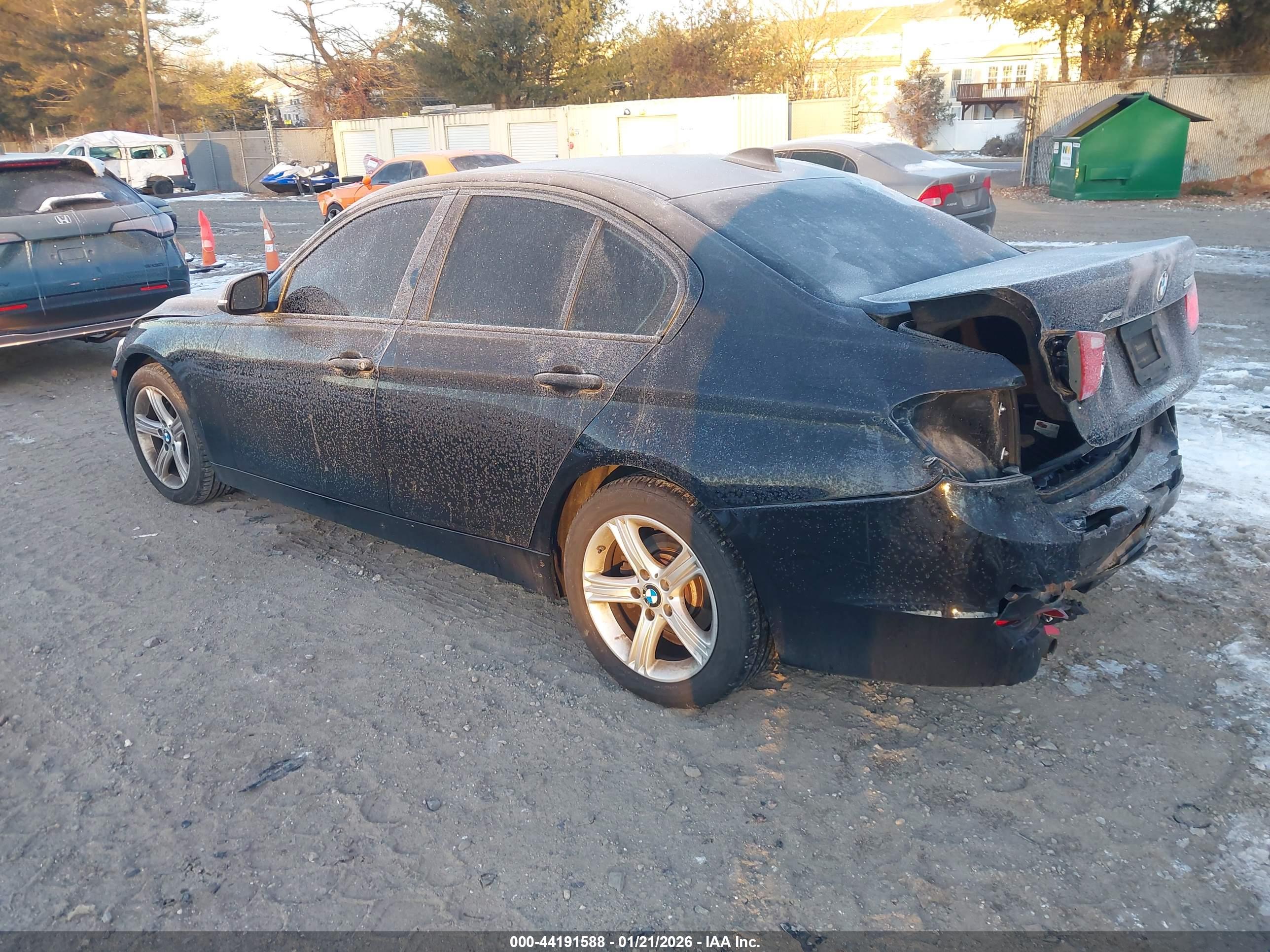 BMW 328I image 3