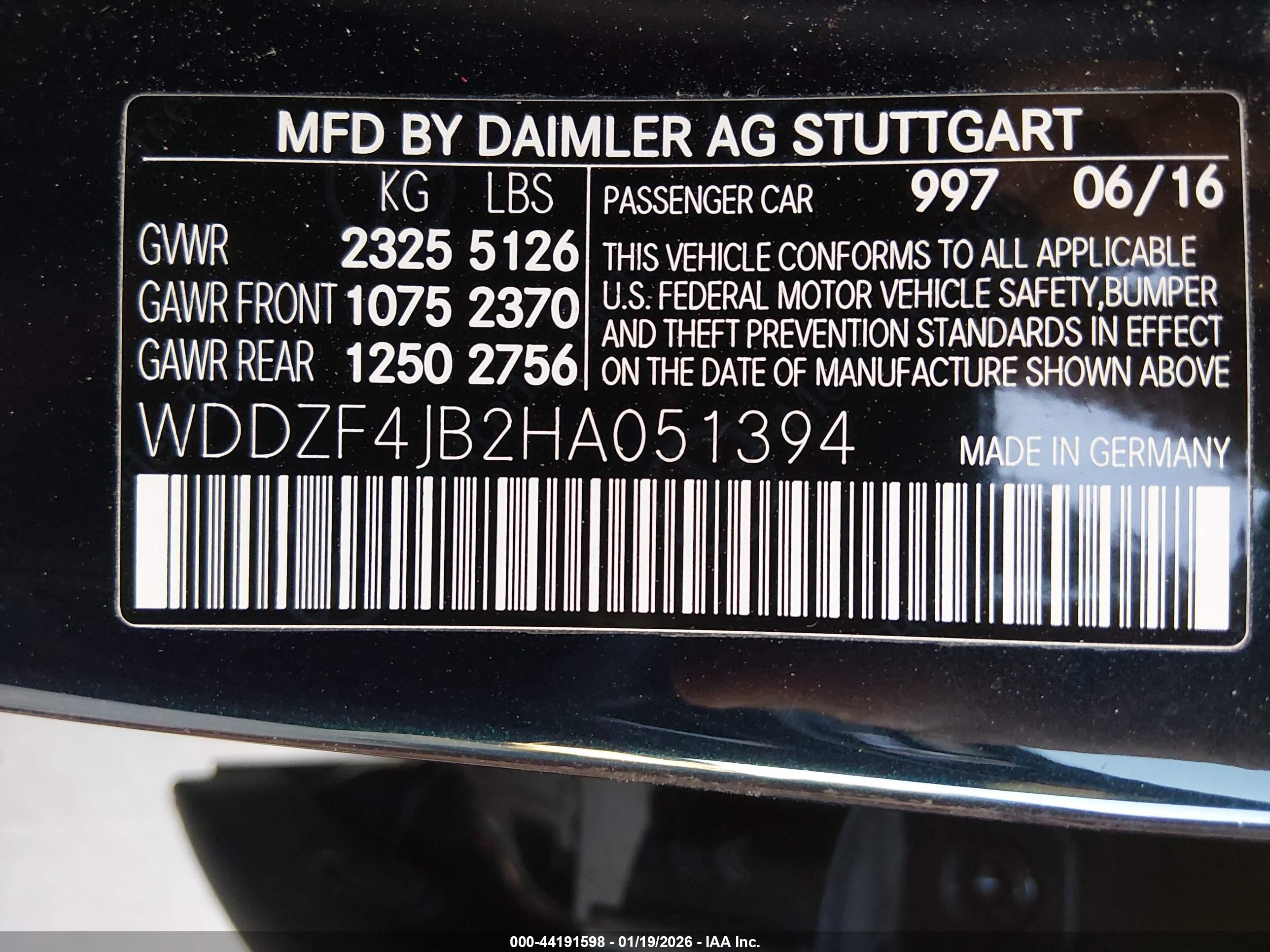 MERCEDES-BENZ E image 9