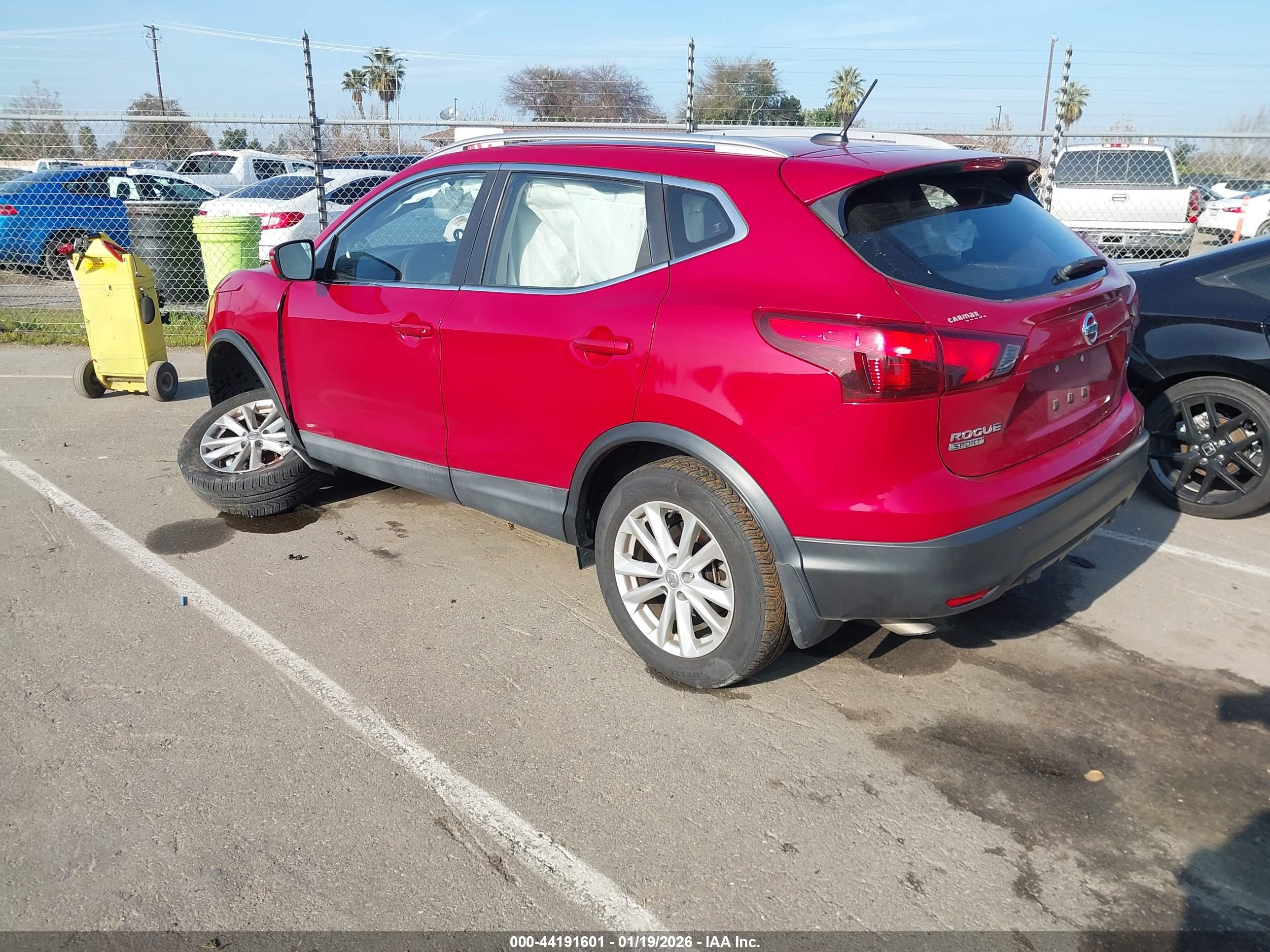 NISSAN ROGUE image 3