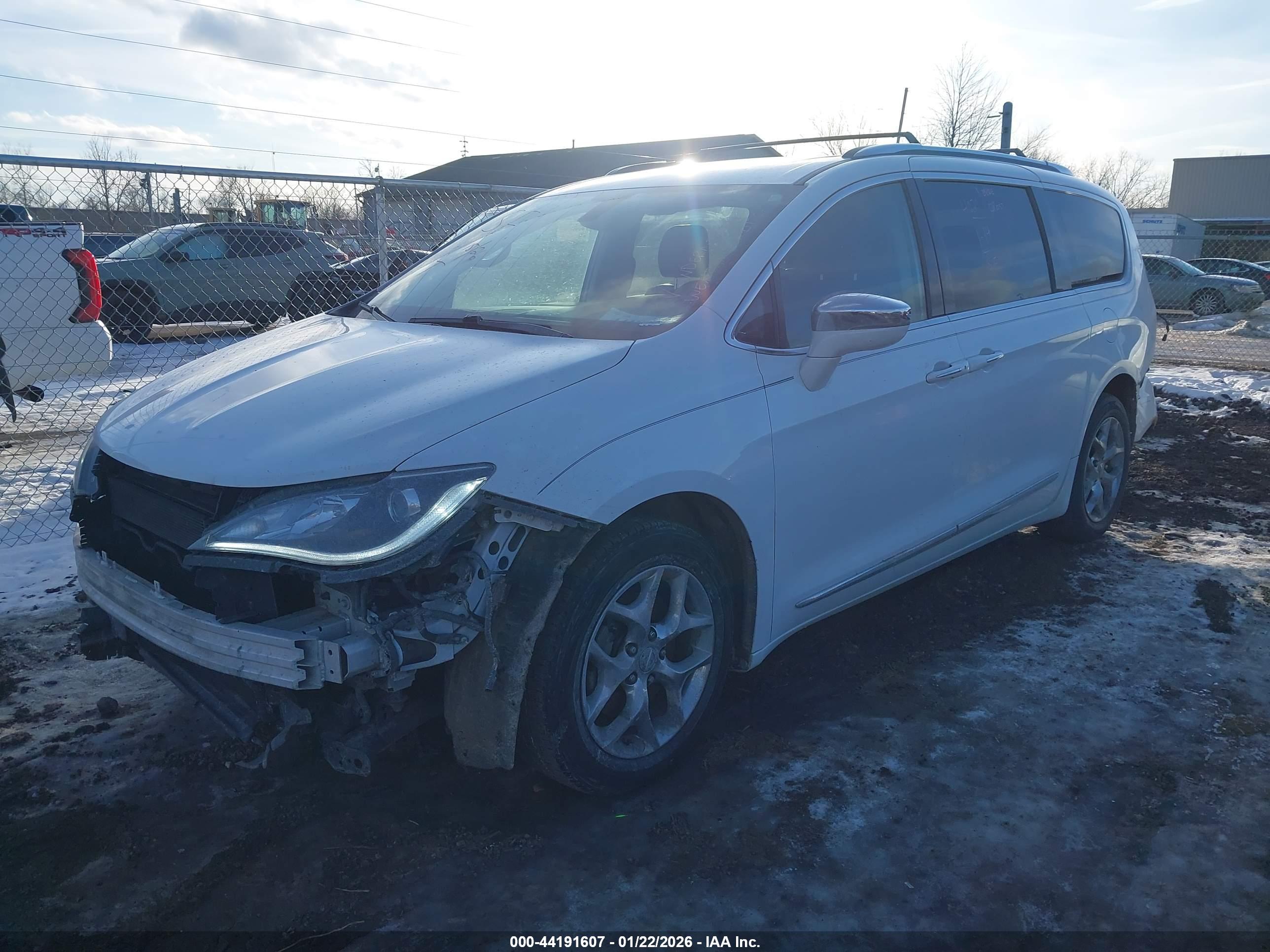 CHRYSLER PACIFICA image 2