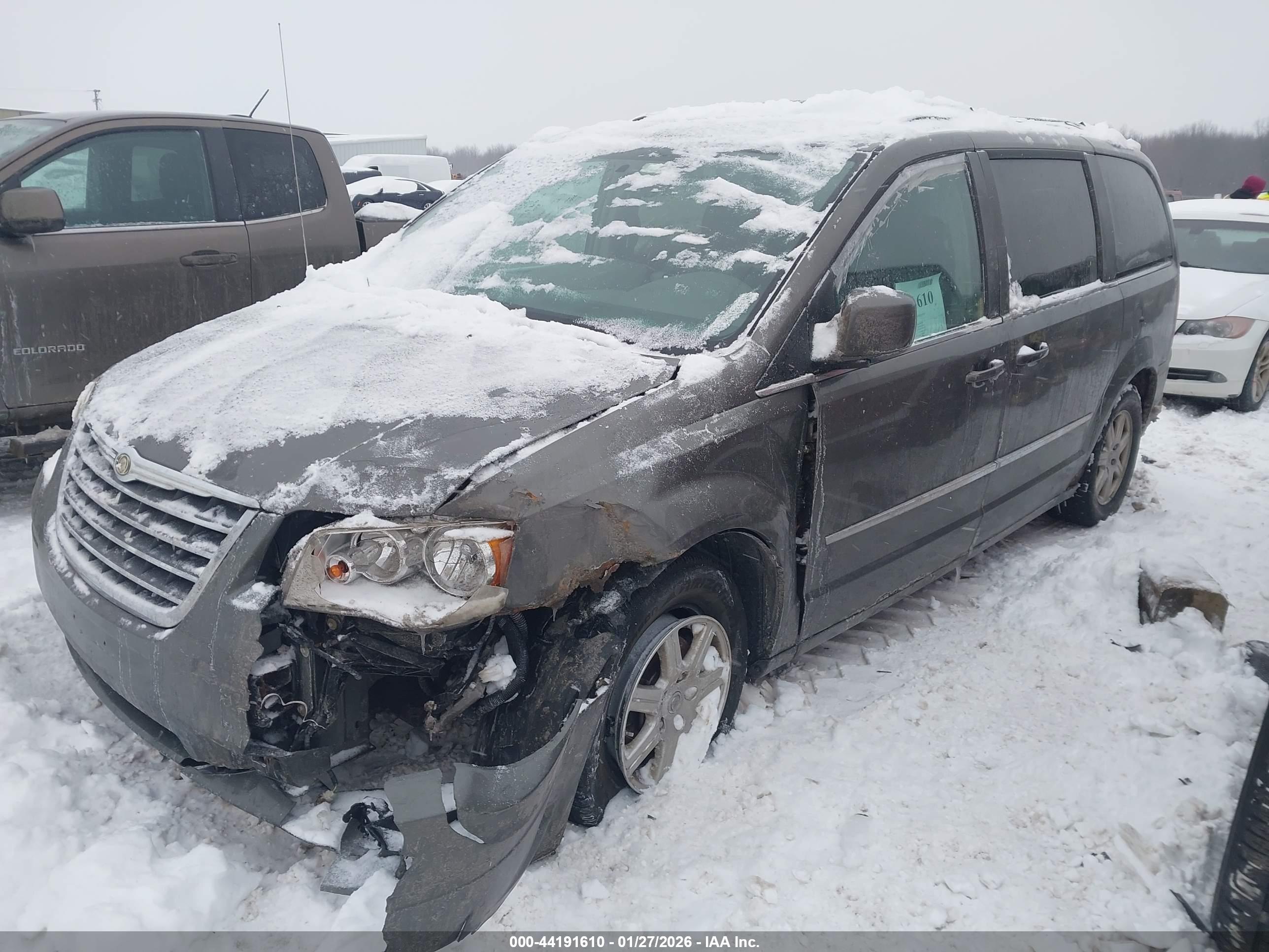 CHRYSLER TOWN image 2