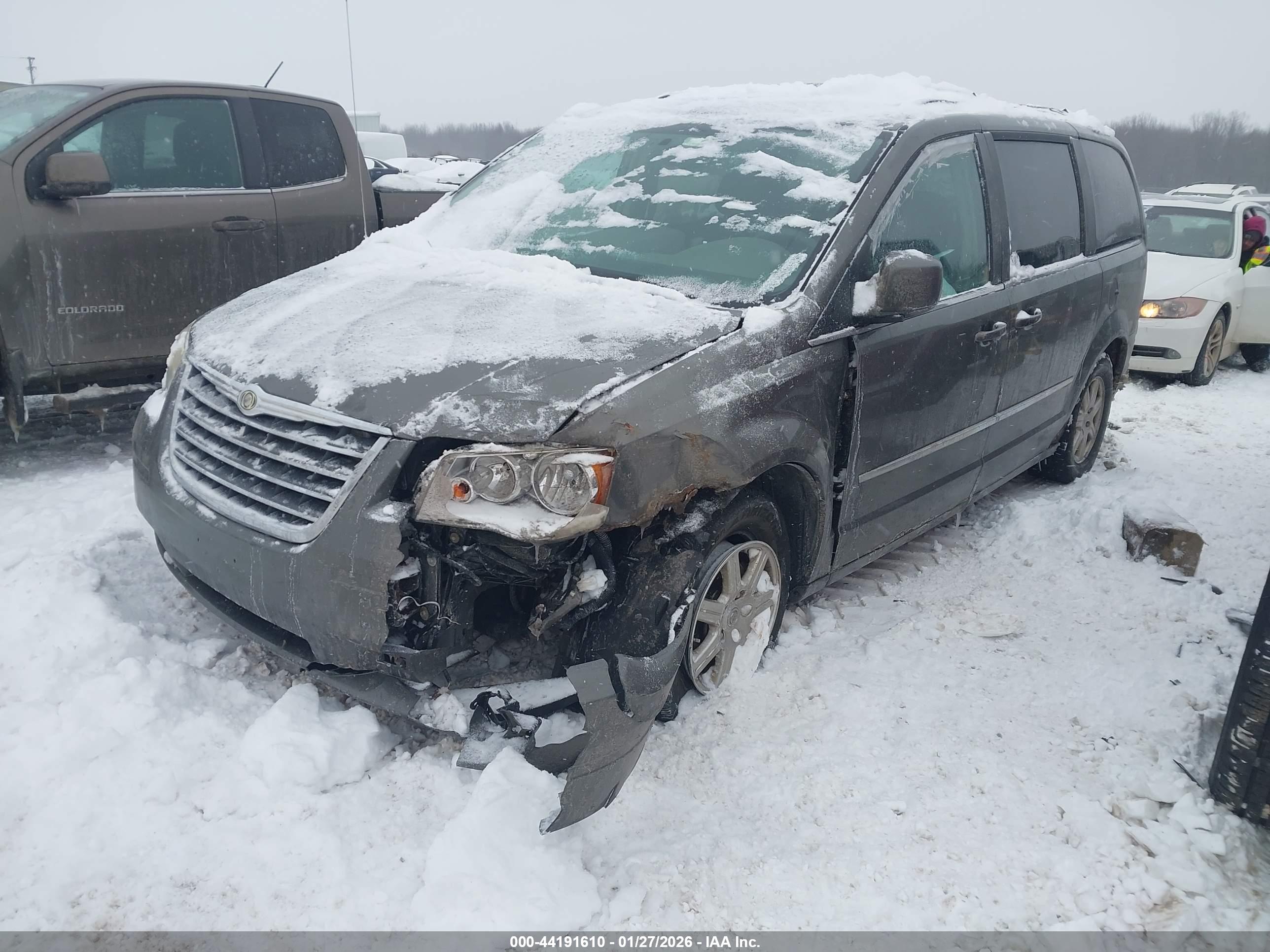 CHRYSLER TOWN image 6
