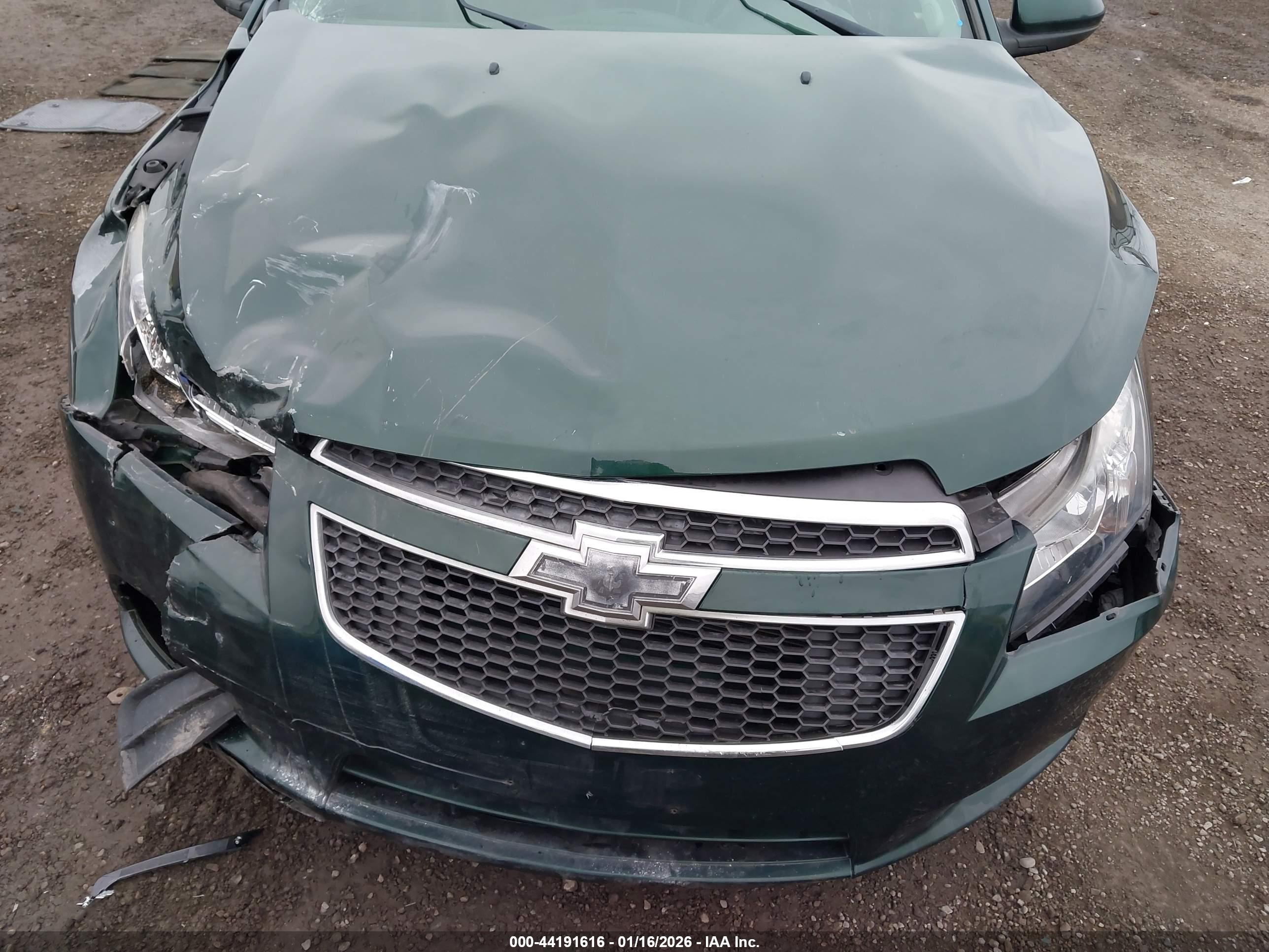 CHEVROLET CRUZE image 6