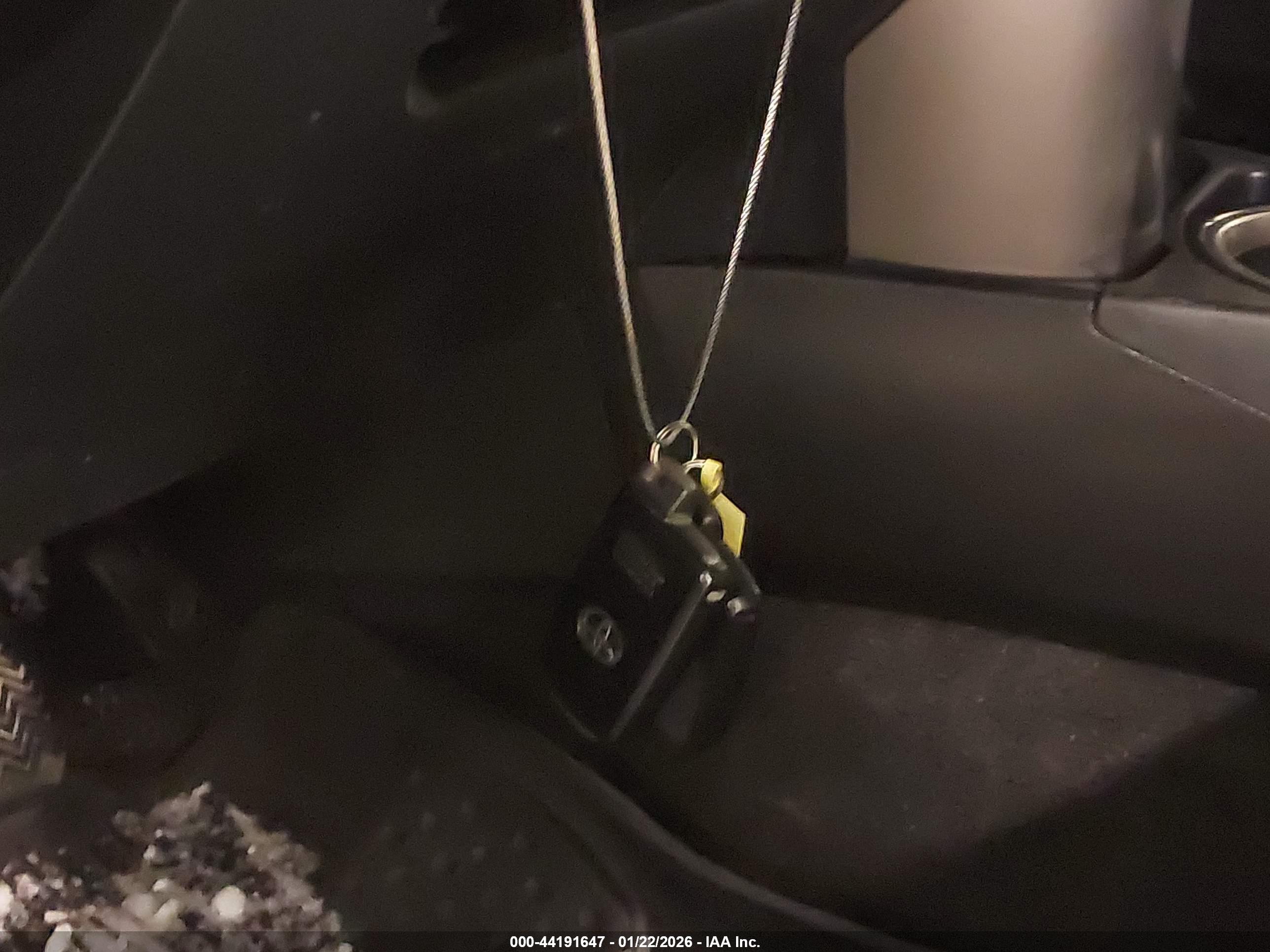 TOYOTA RAV4 image 11