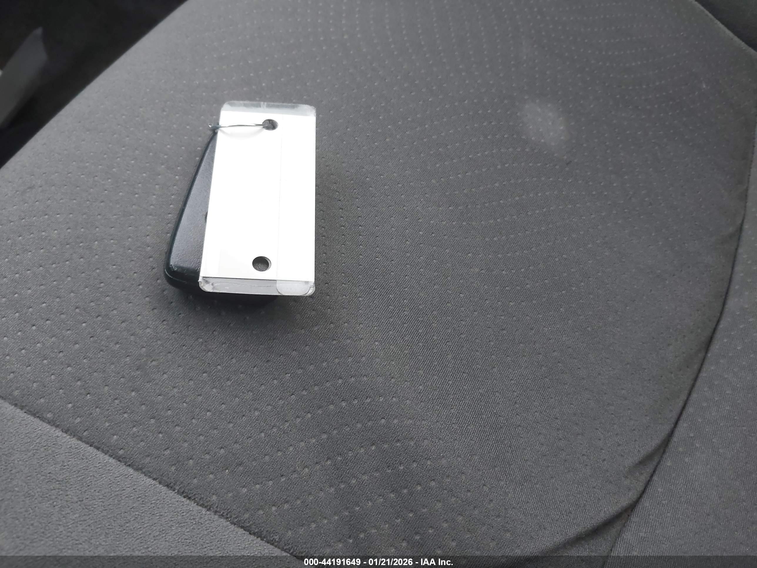 TOYOTA PRIUS image 11