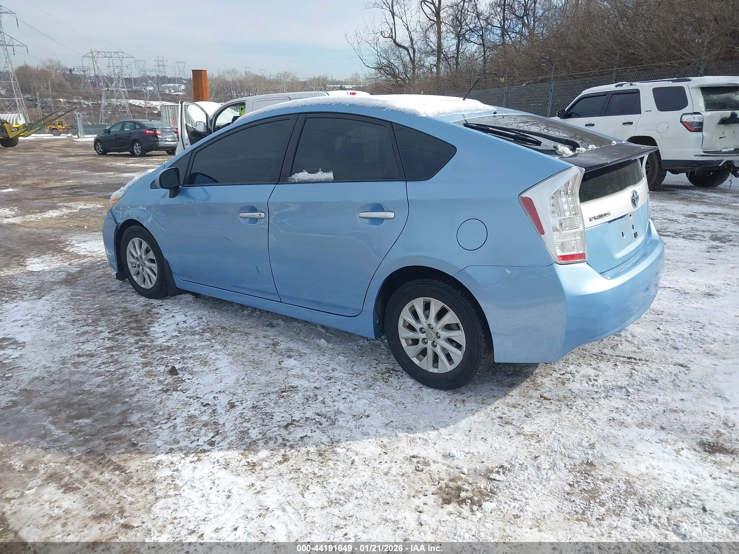TOYOTA PRIUS image 3