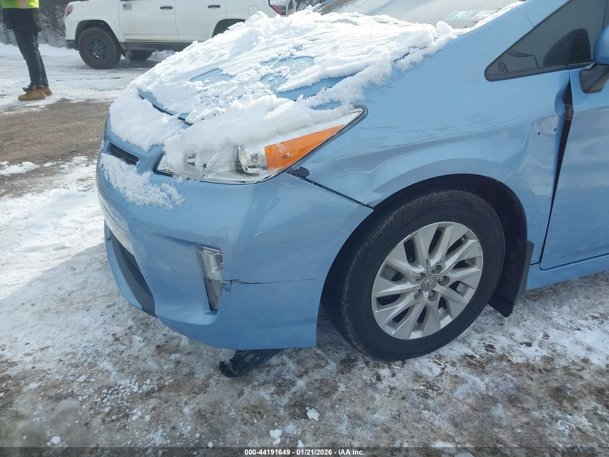 TOYOTA PRIUS image 6