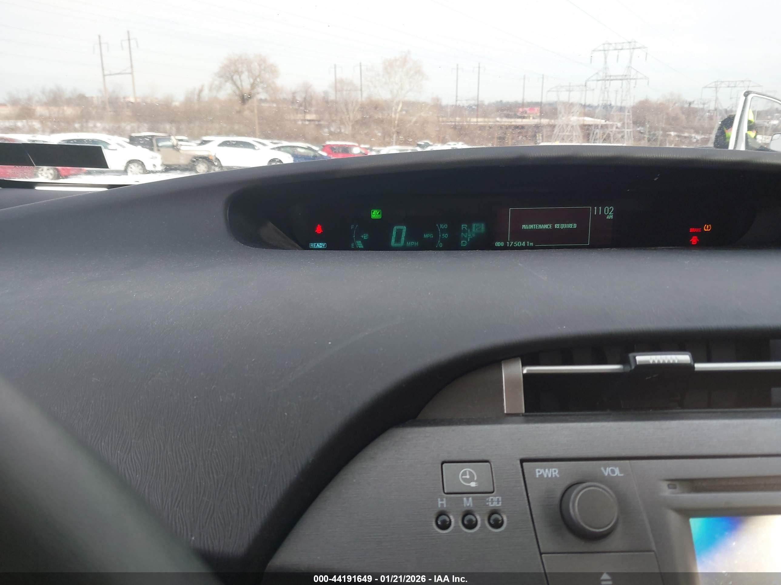 TOYOTA PRIUS image 7