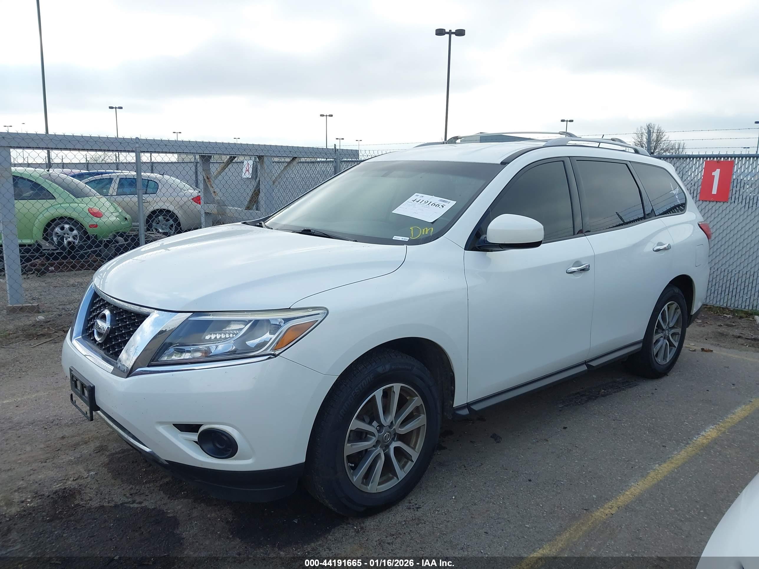 NISSAN PATHFINDER image 2