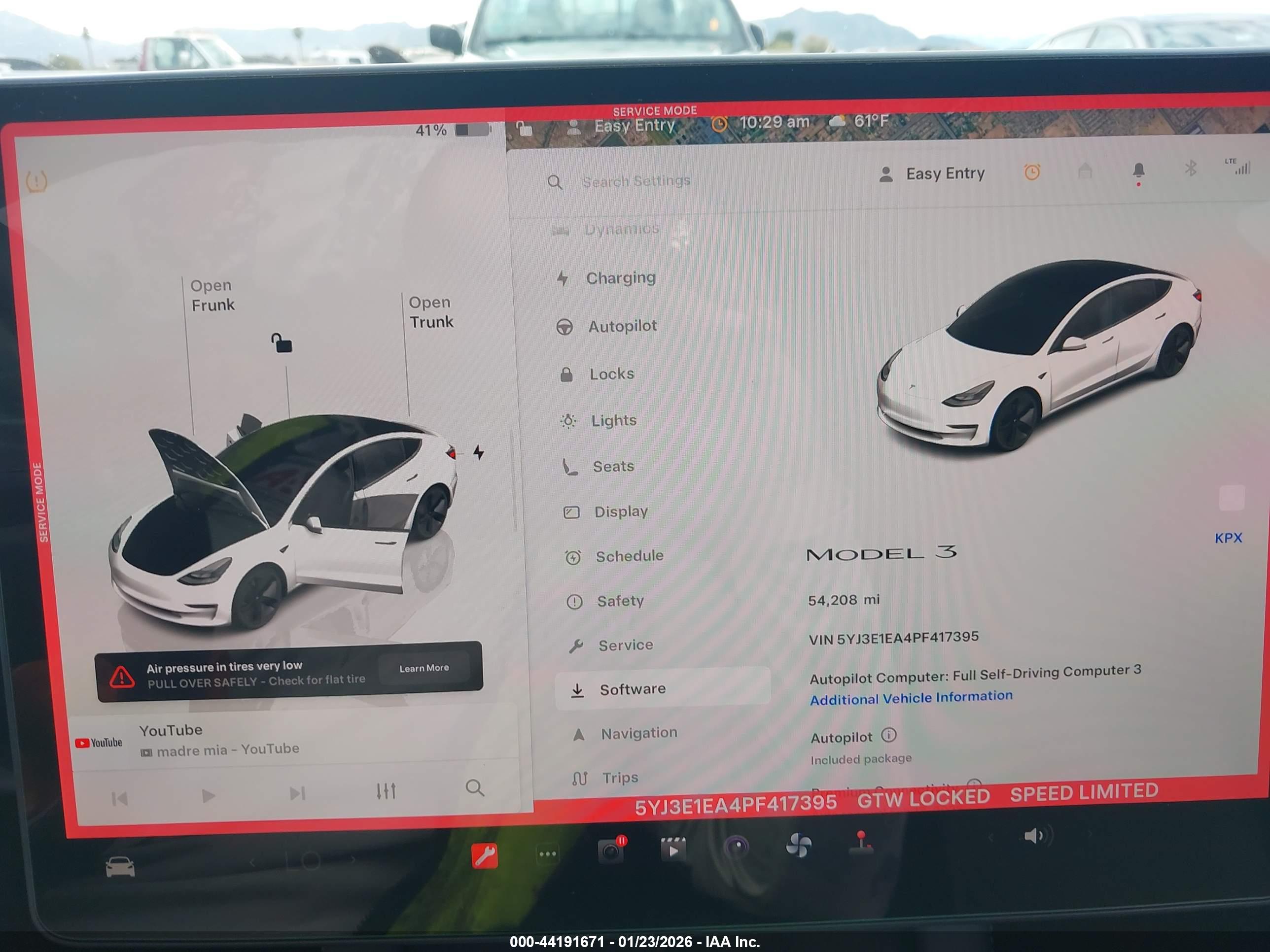 TESLA MODEL image 7