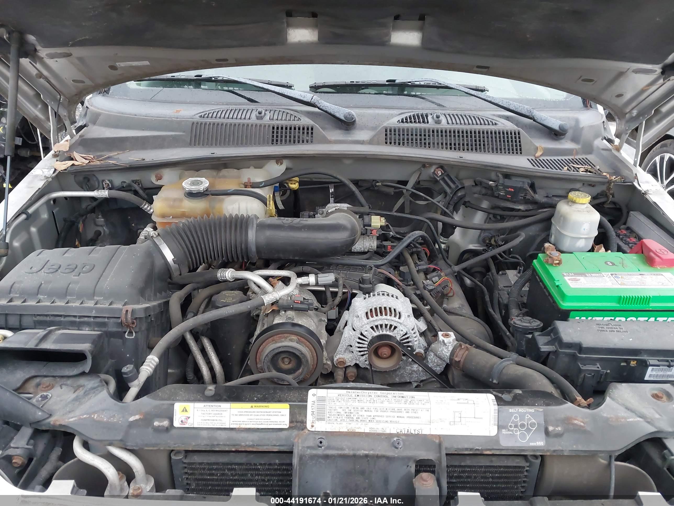 JEEP LIBERTY image 10