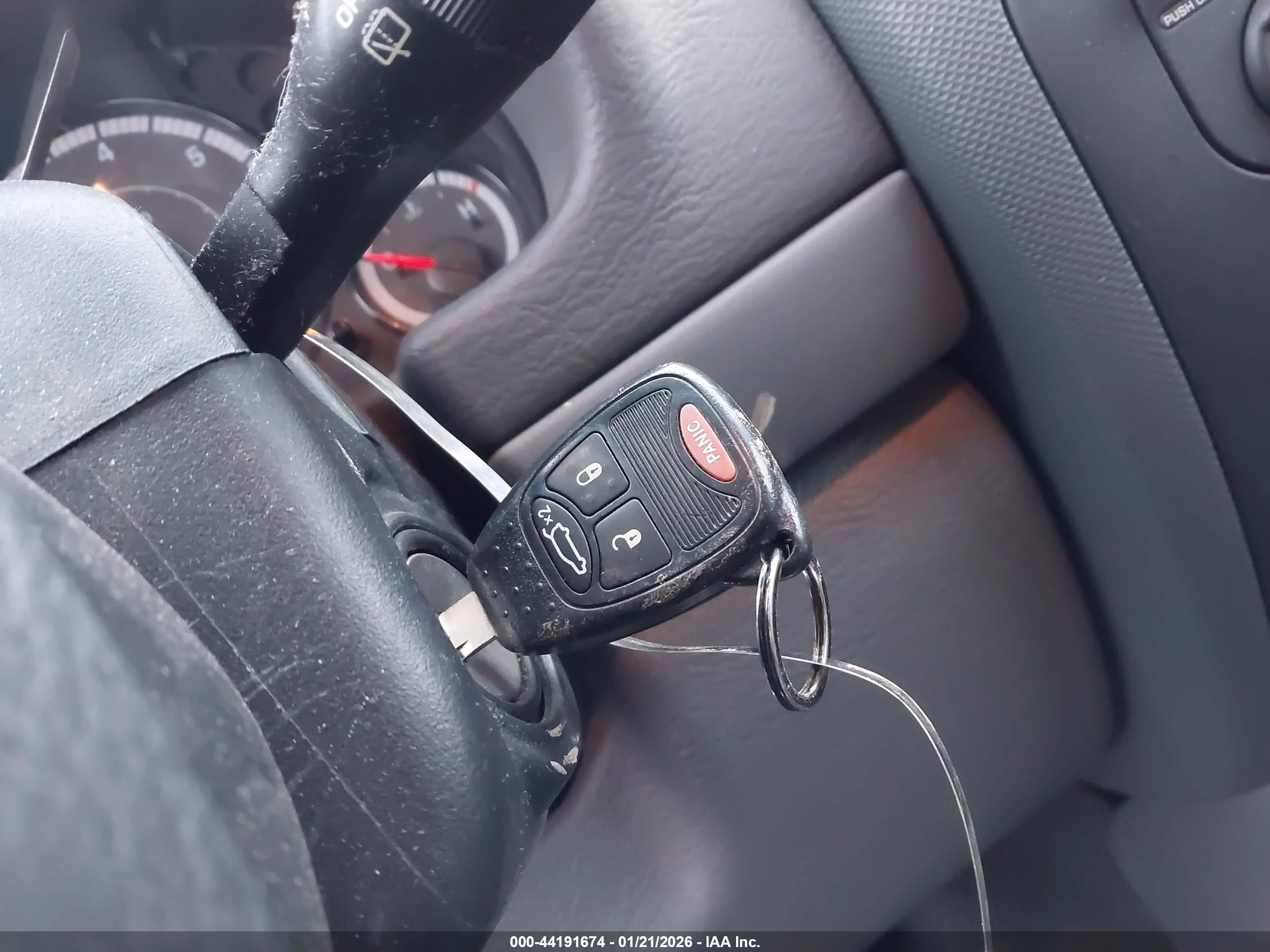 JEEP LIBERTY image 11