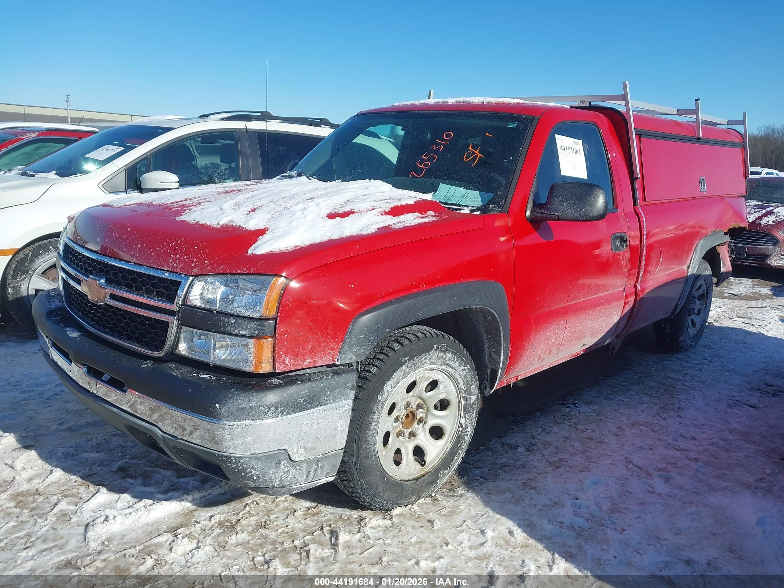 CHEVROLET SILVERADO image 2