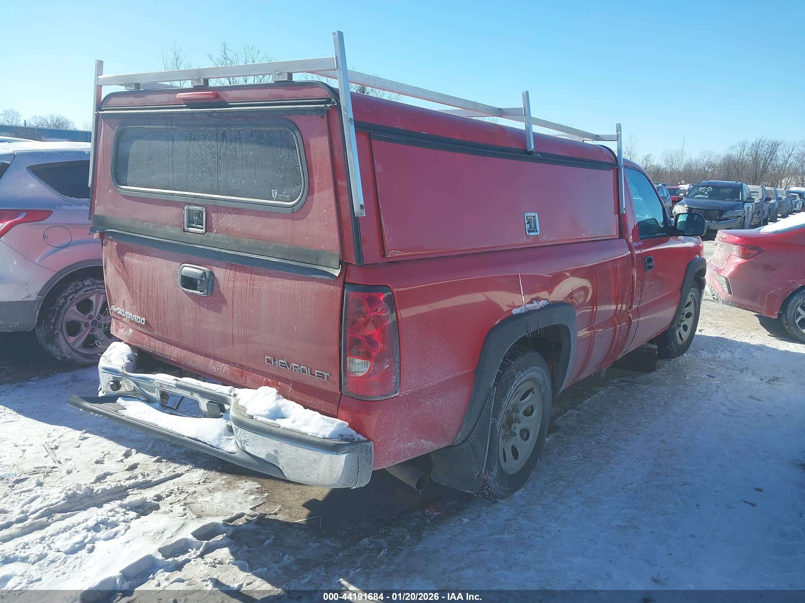 CHEVROLET SILVERADO image 4