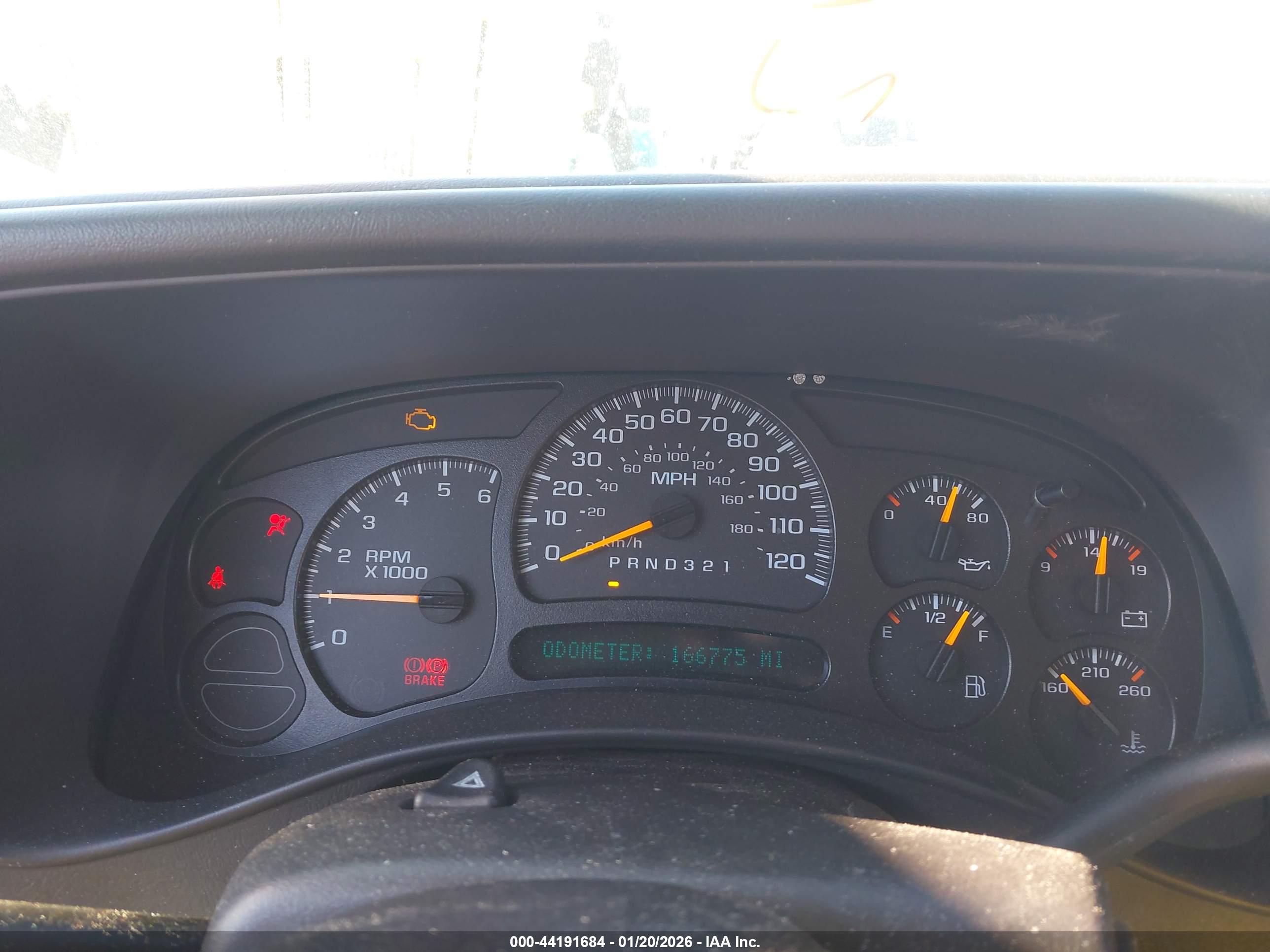 CHEVROLET SILVERADO image 7