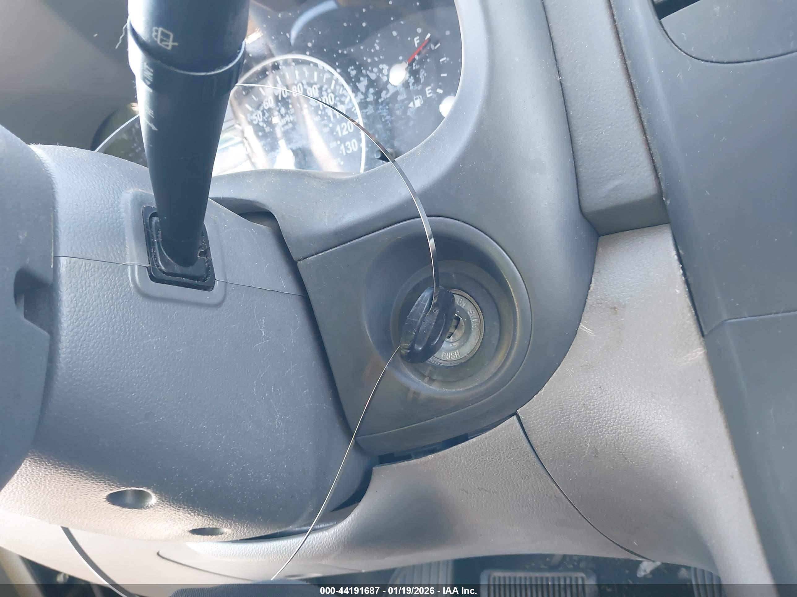 KIA SEDONA image 11