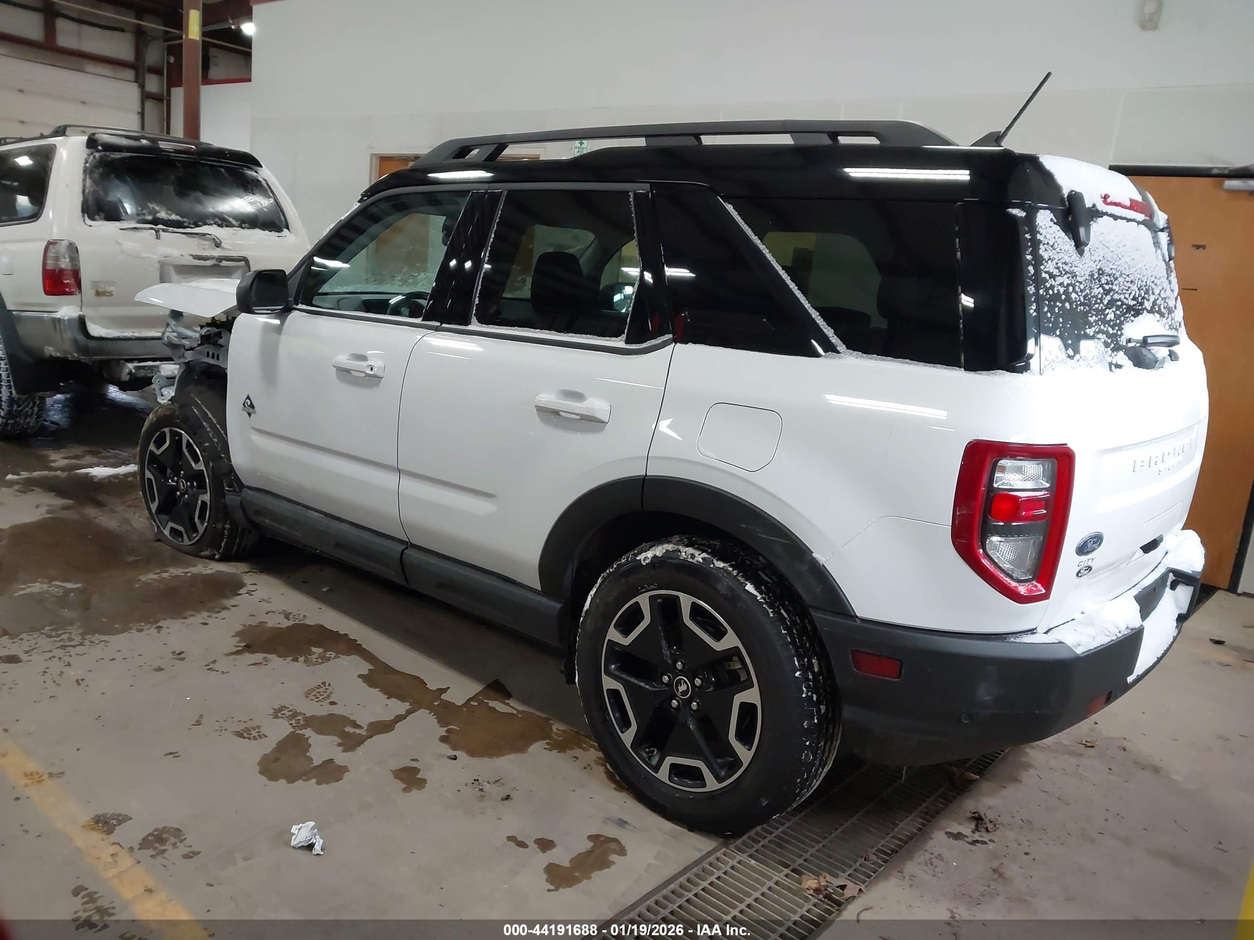 FORD BRONCO image 3