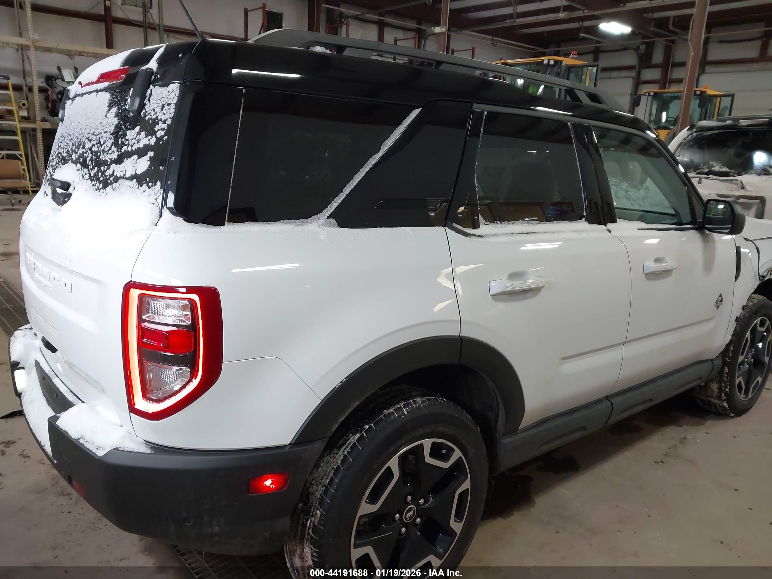 FORD BRONCO image 4