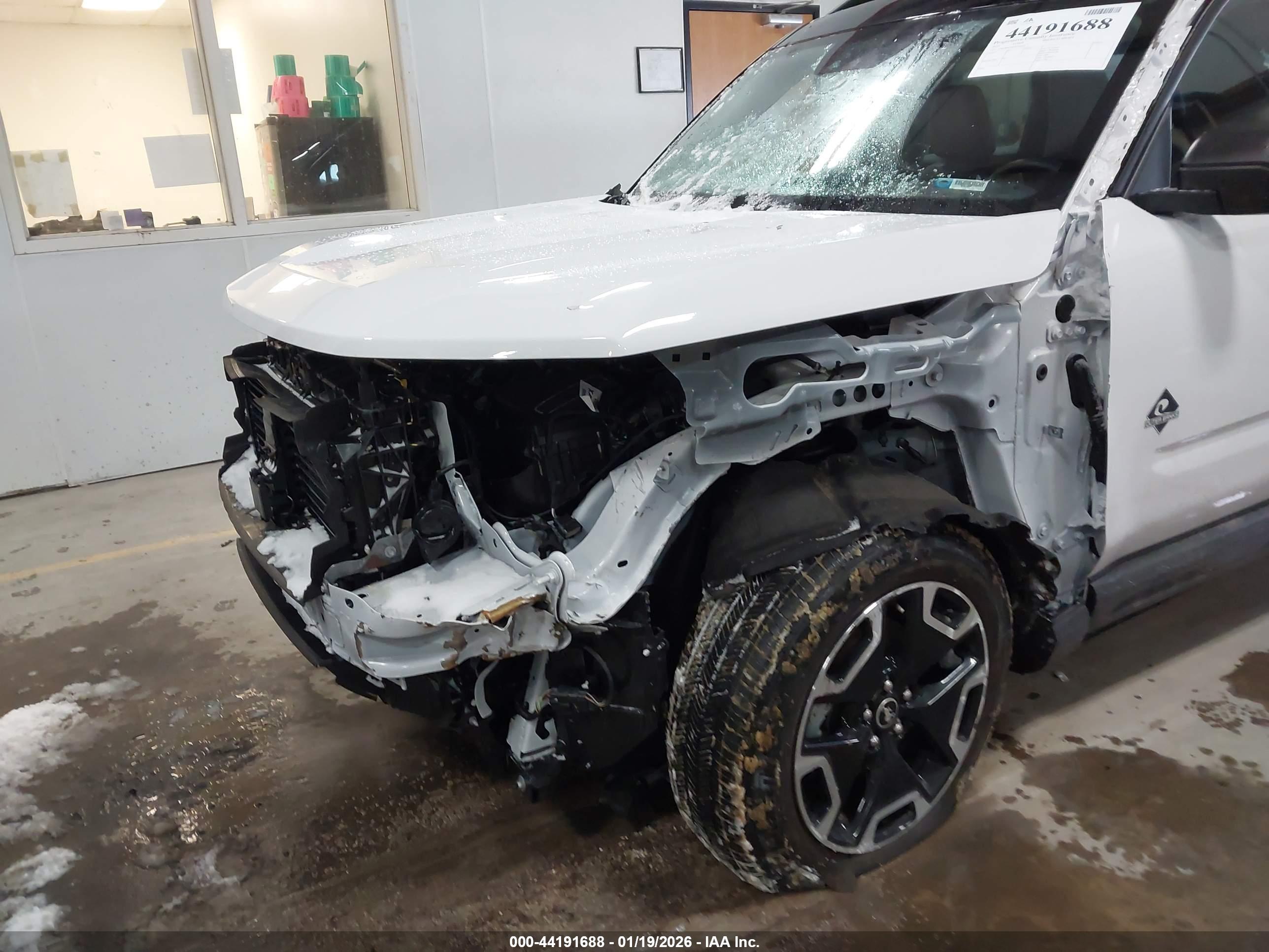 FORD BRONCO image 6