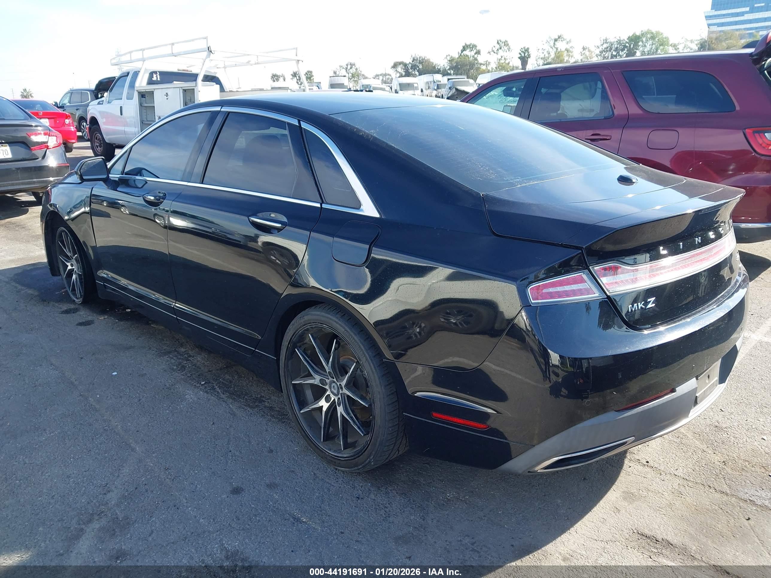 LINCOLN MKZ image 3