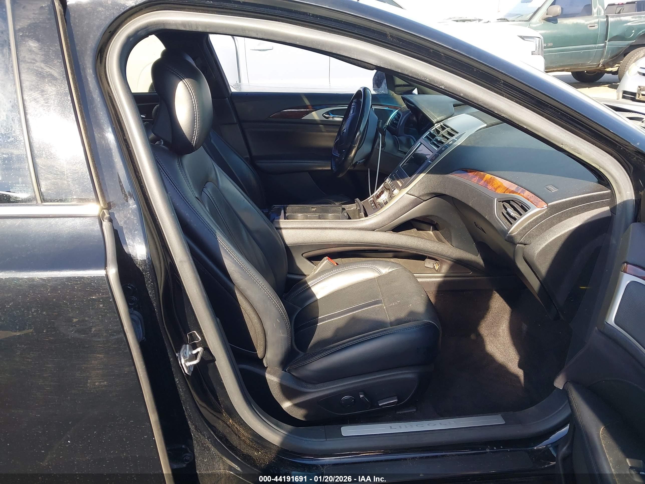 LINCOLN MKZ image 5