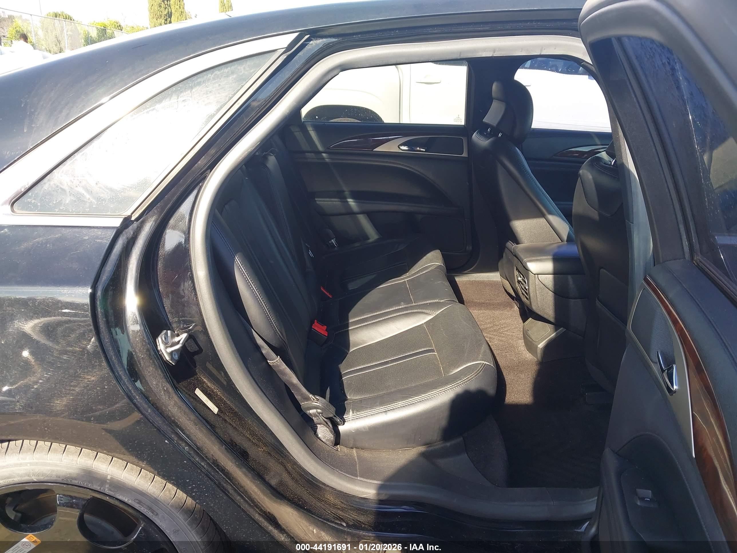 LINCOLN MKZ image 8