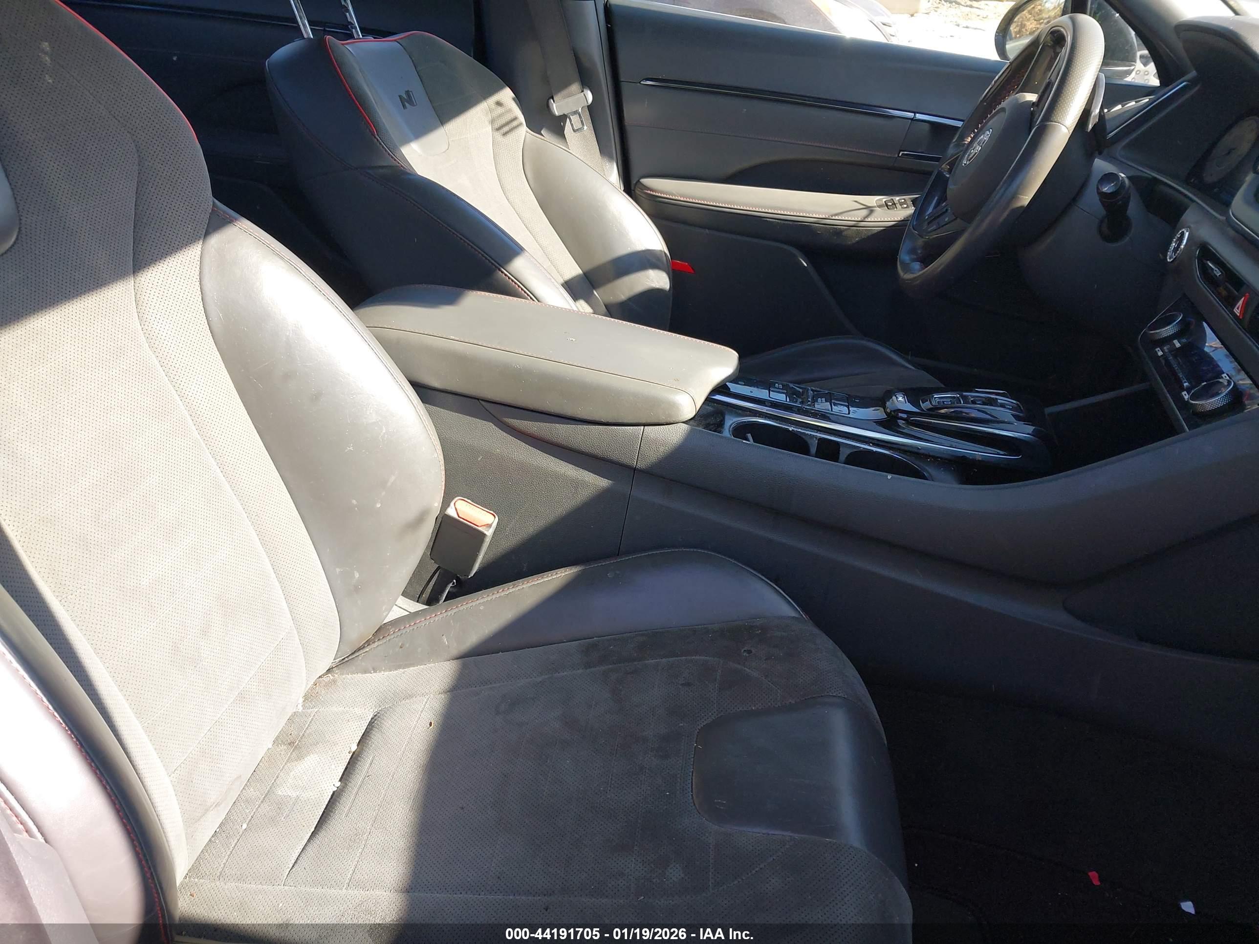 HYUNDAI SONATA image 5