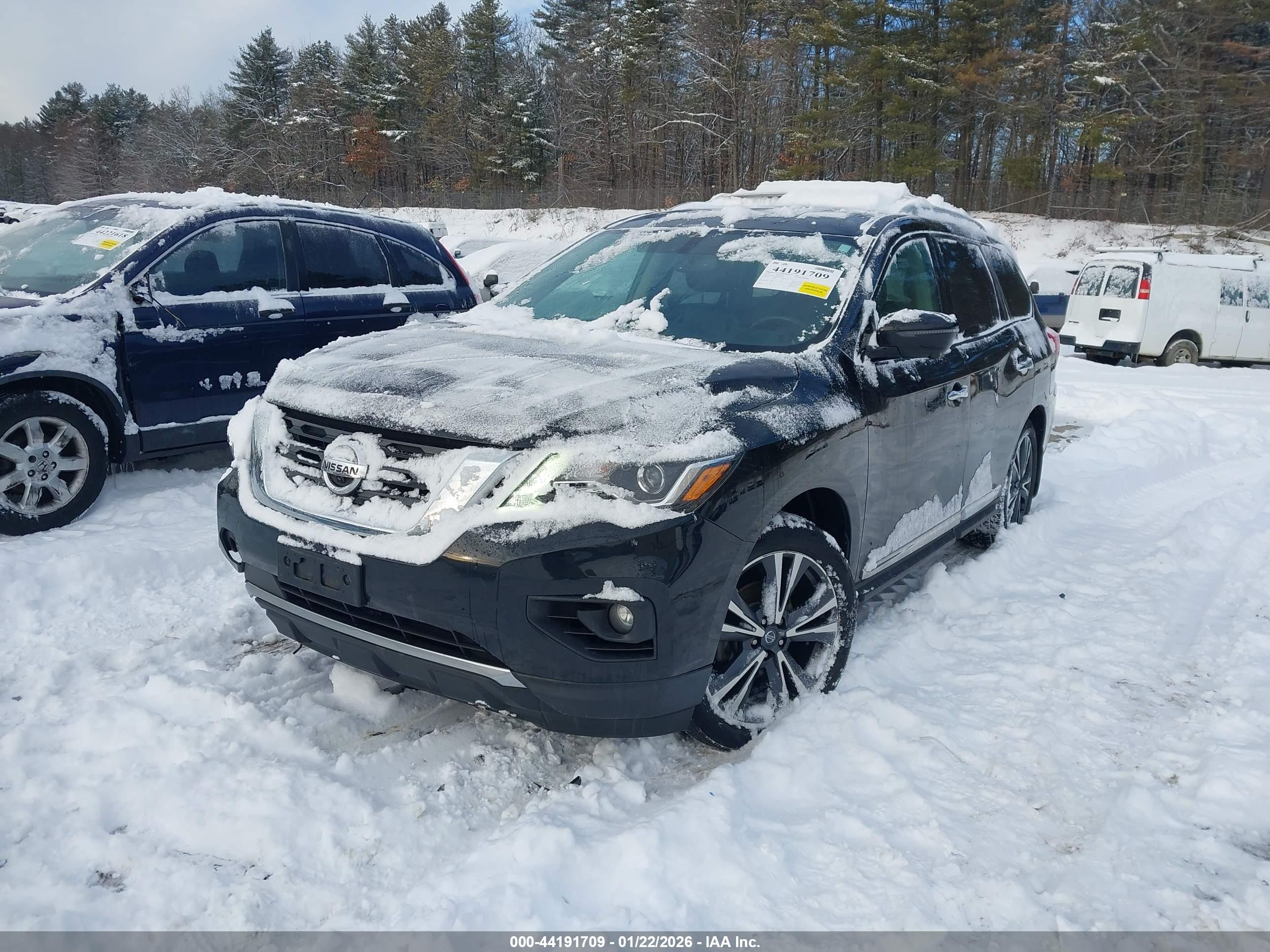 NISSAN PATHFINDER image 2