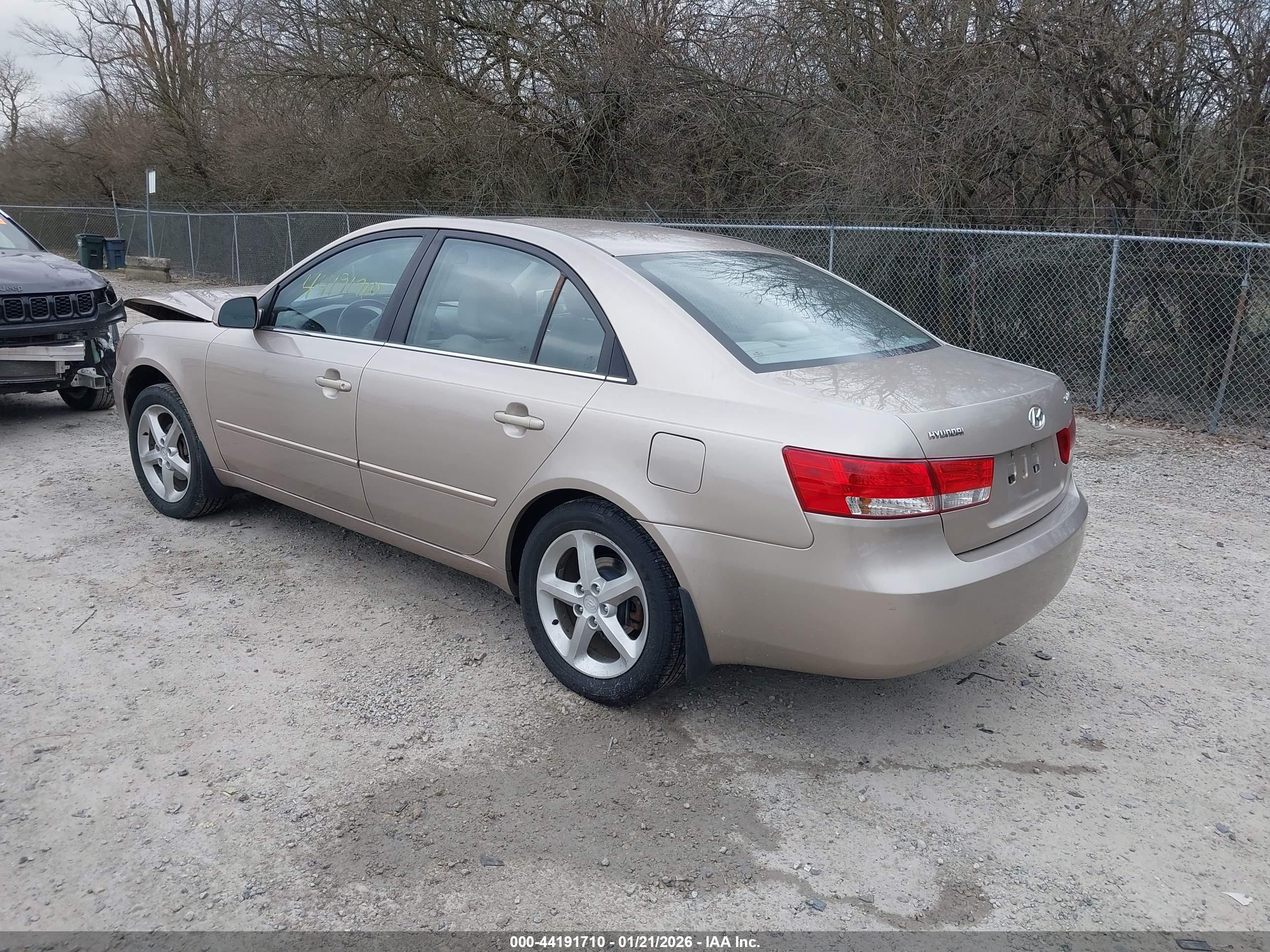HYUNDAI SONATA image 3