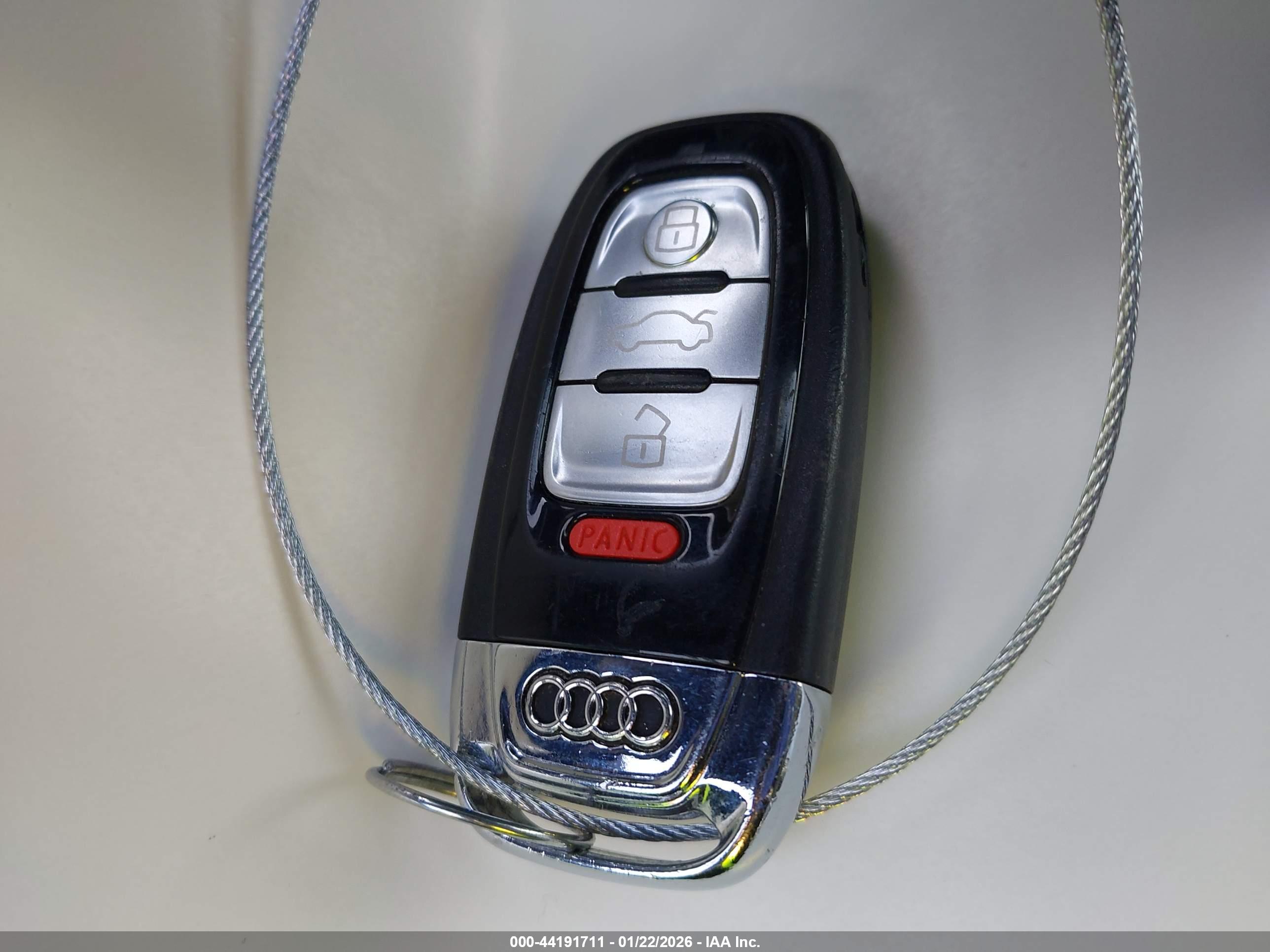 AUDI A8 image 11