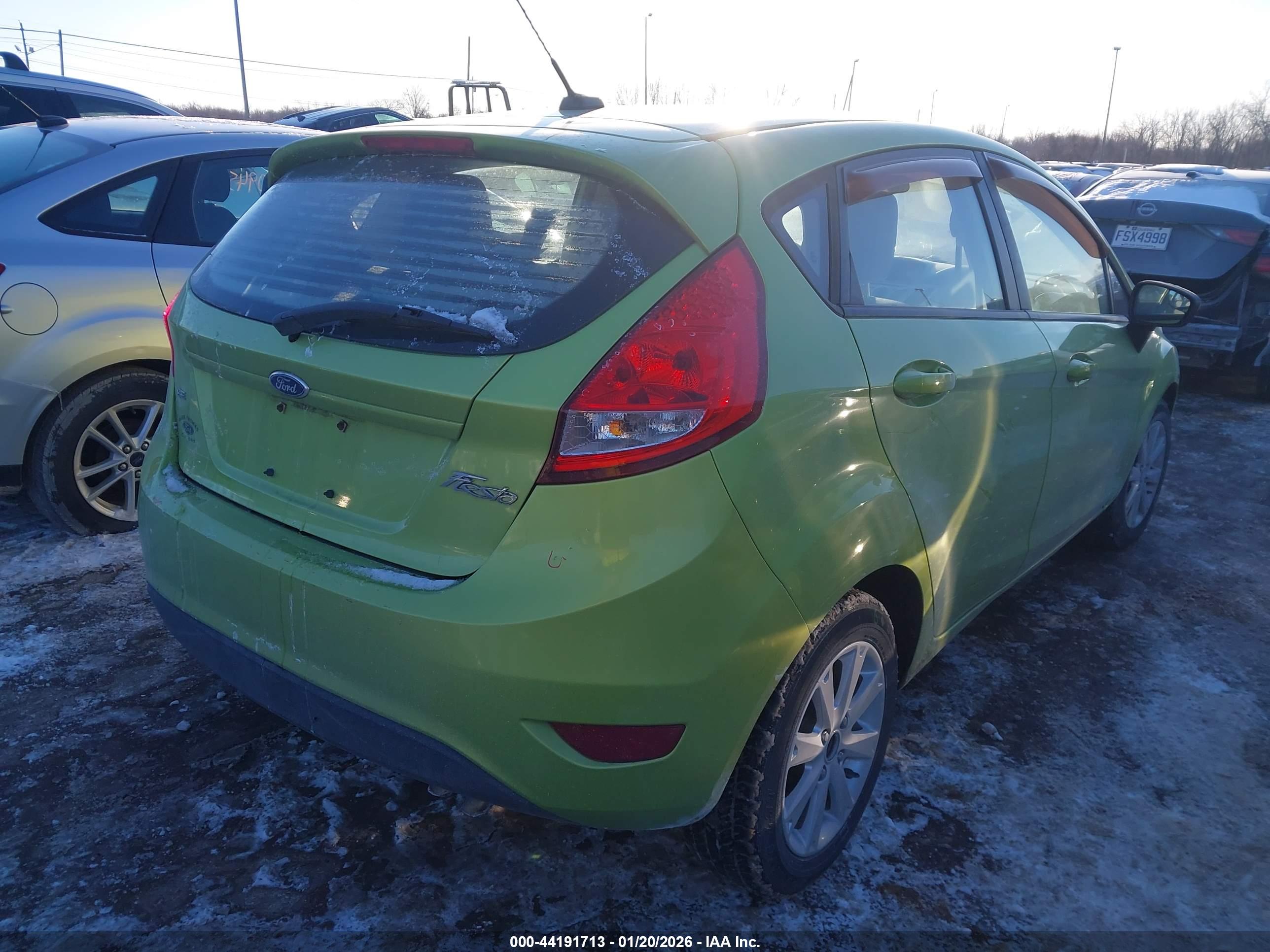 FORD FIESTA image 4