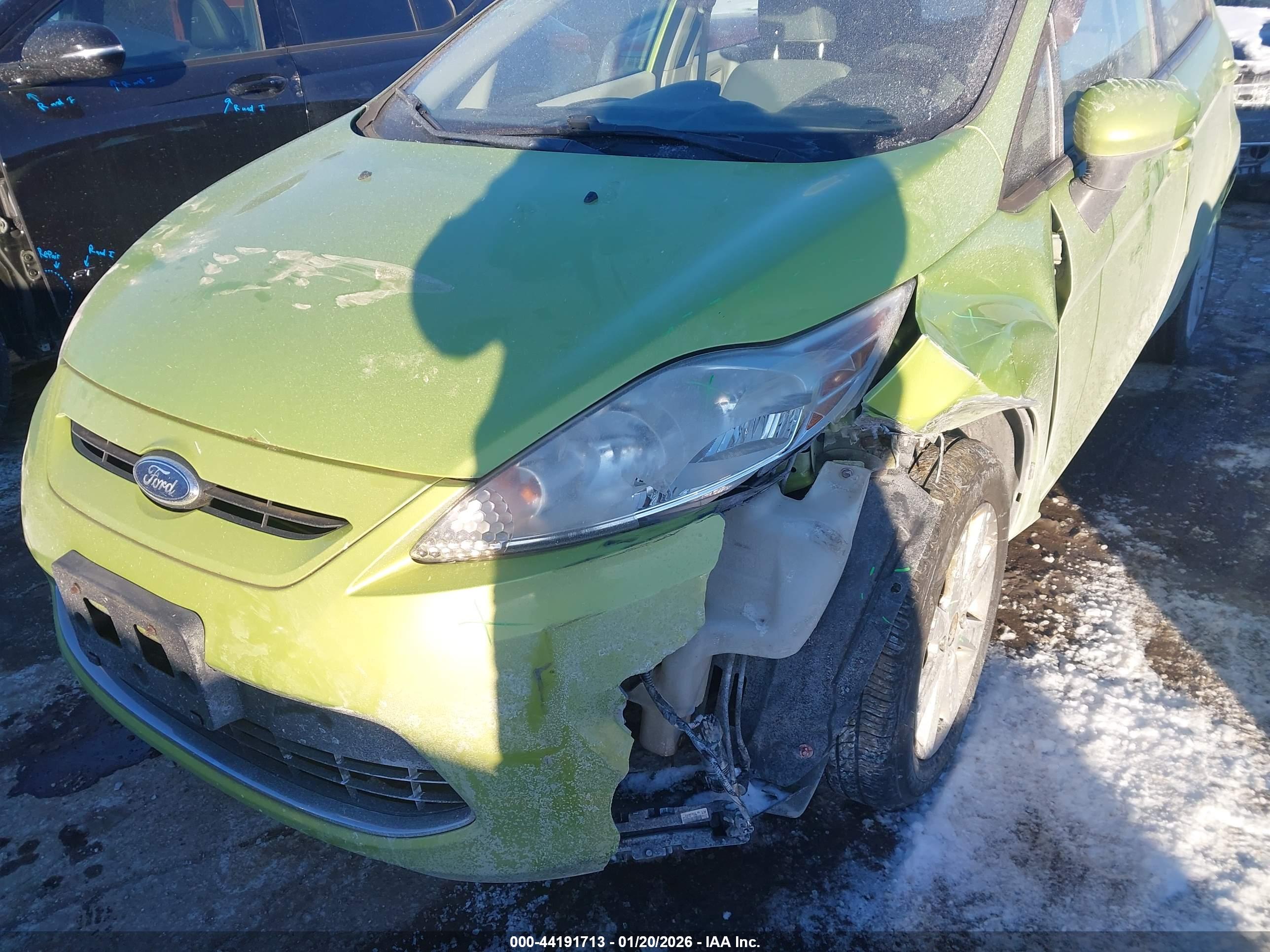 FORD FIESTA image 6