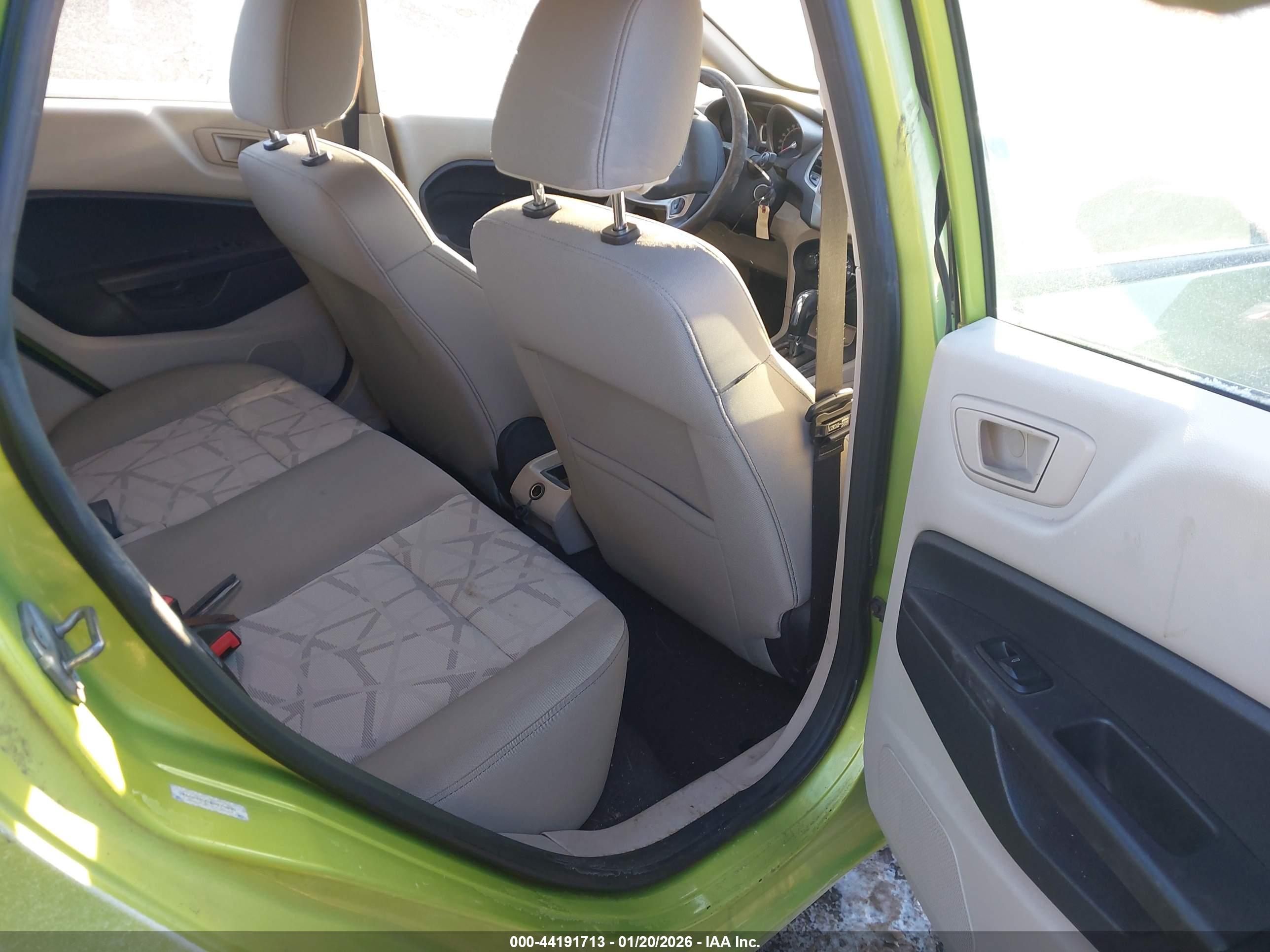 FORD FIESTA image 8