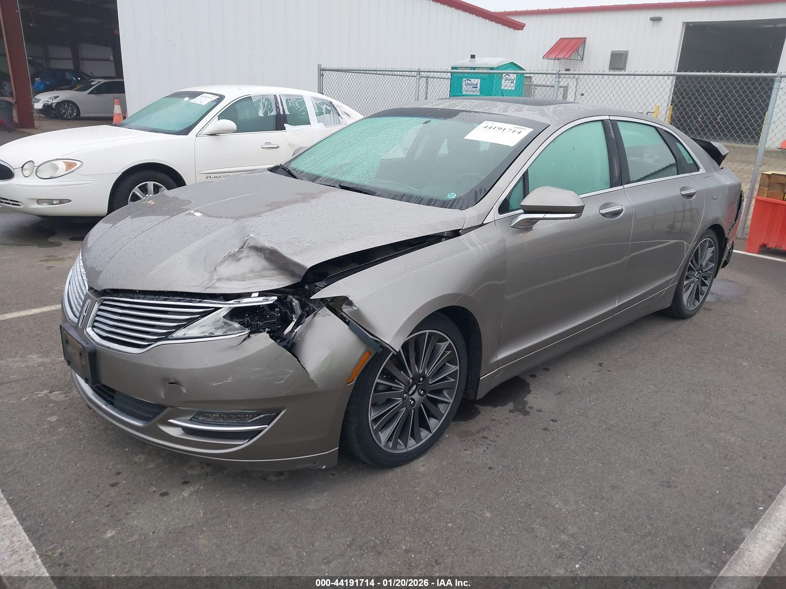 LINCOLN MKZ image 2