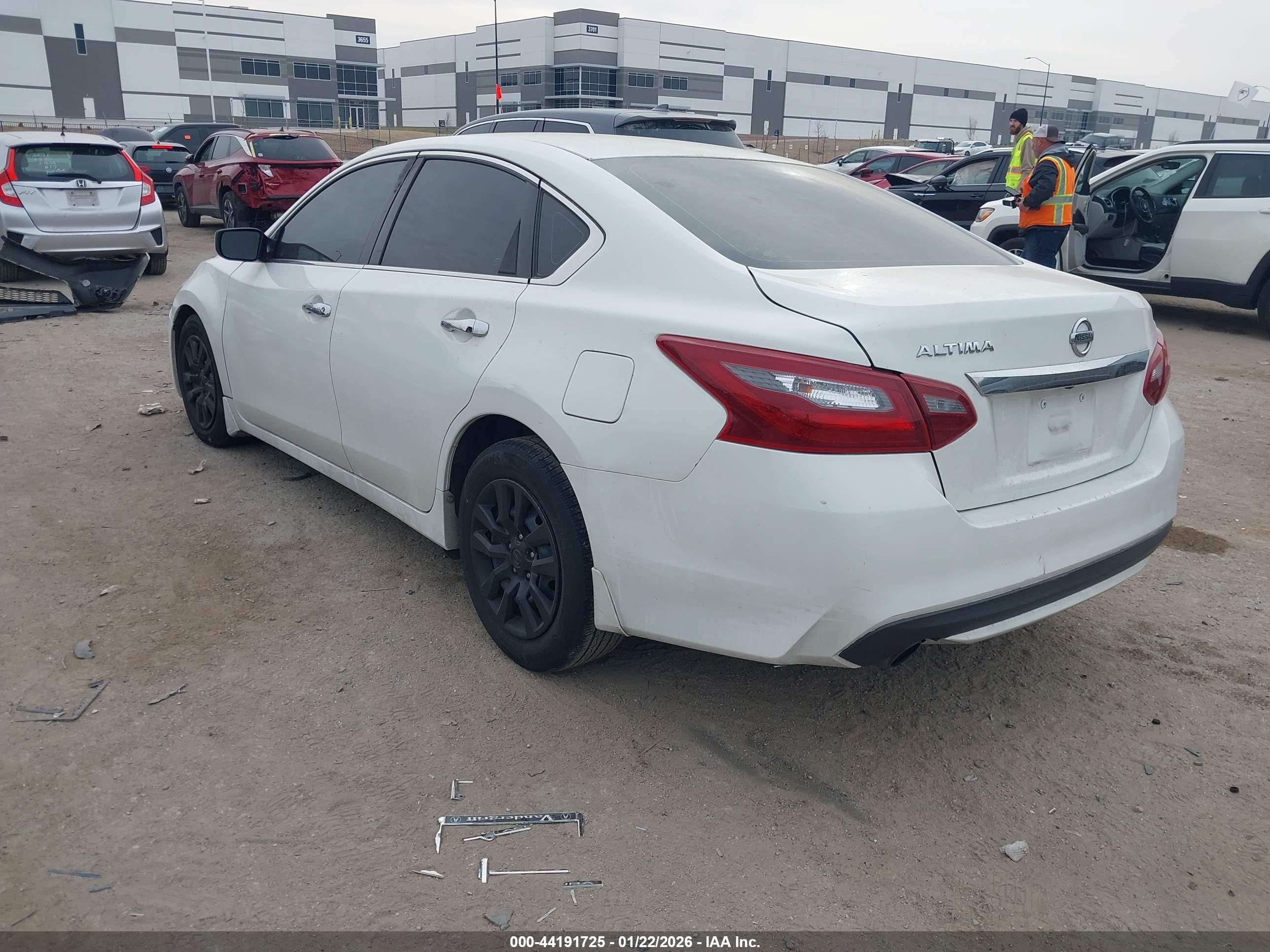 NISSAN ALTIMA image 3