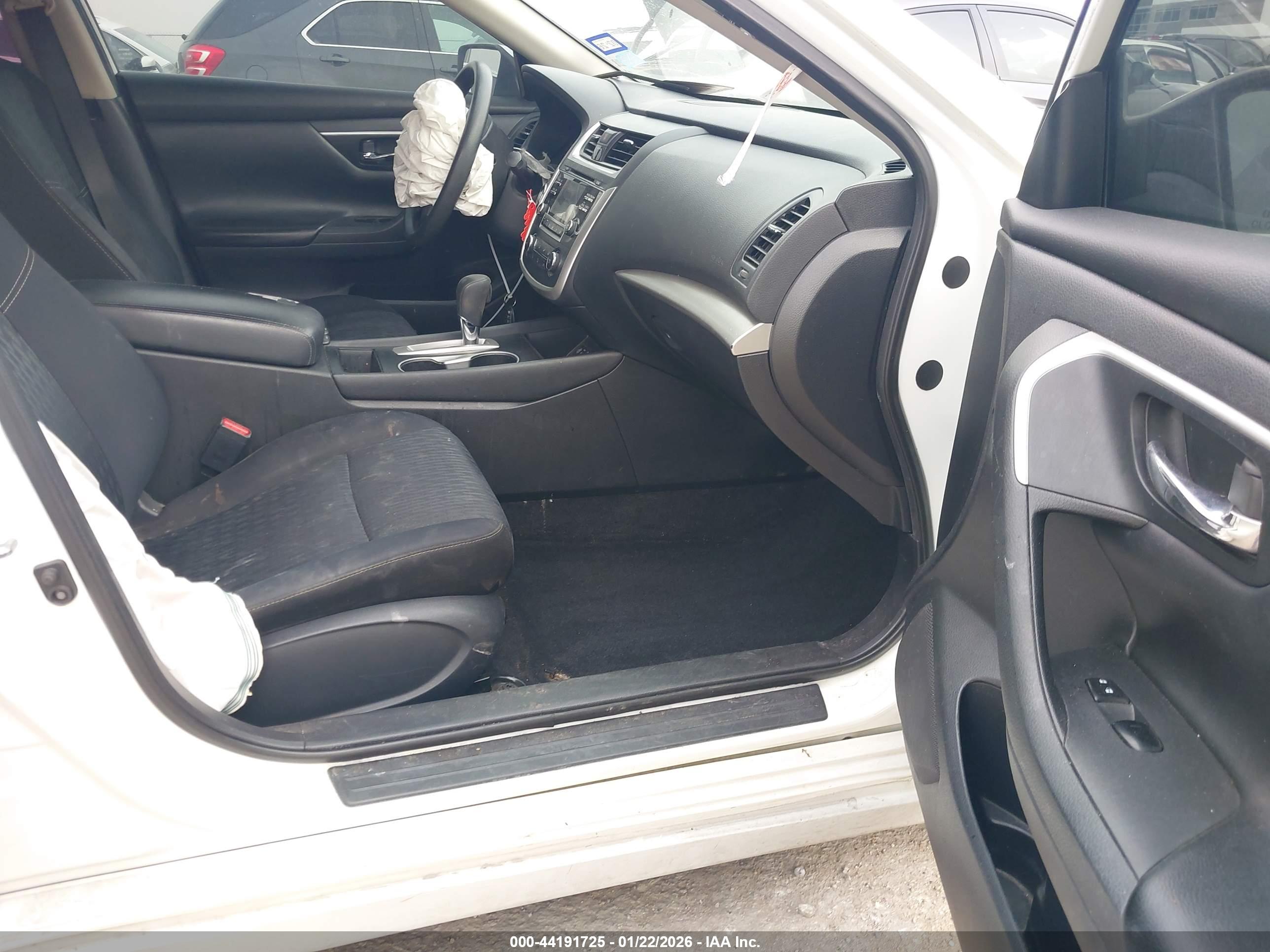 NISSAN ALTIMA image 5